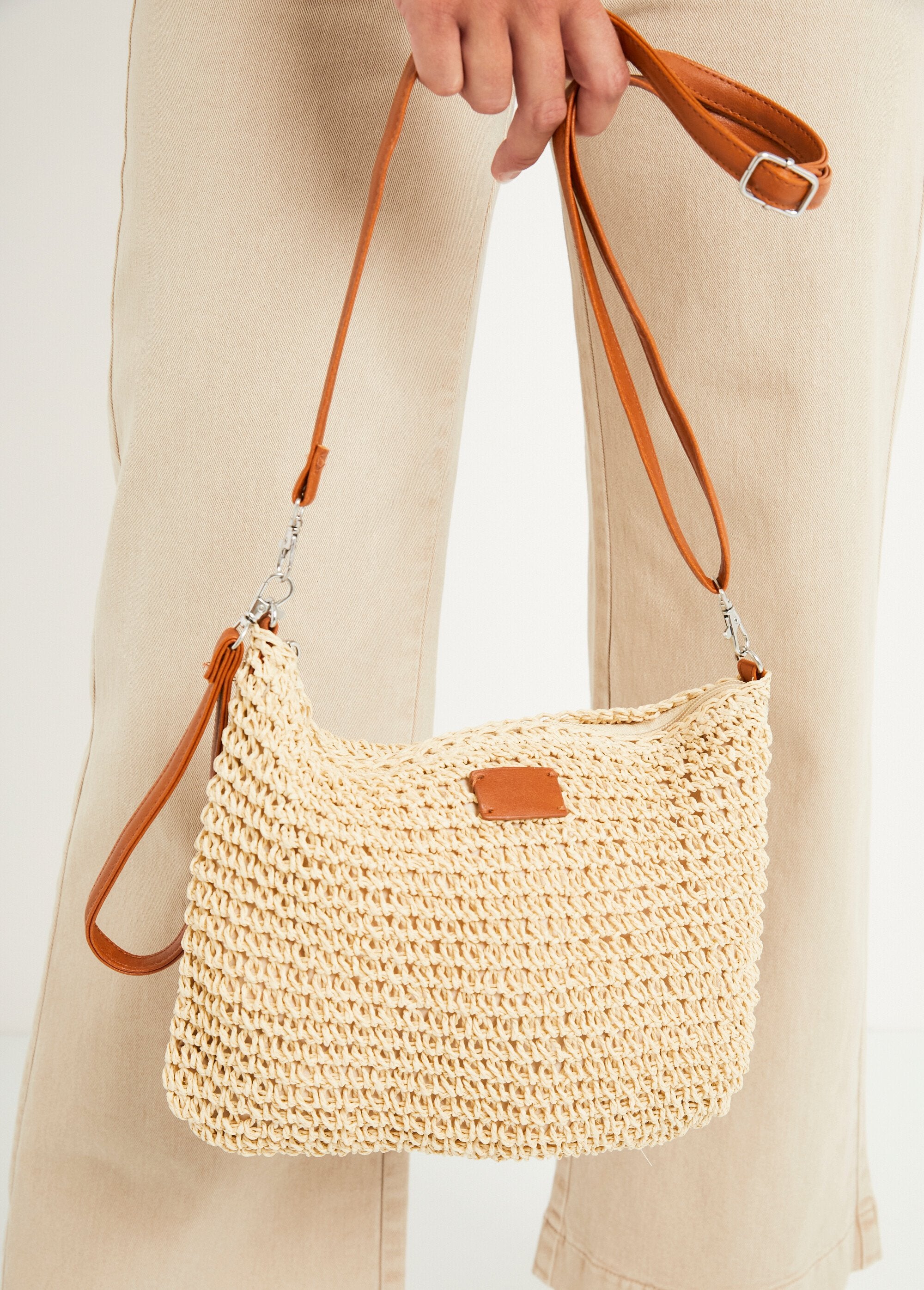 Borsa_a_tracolla_in_carta_paglia_Beige_FA2_slim