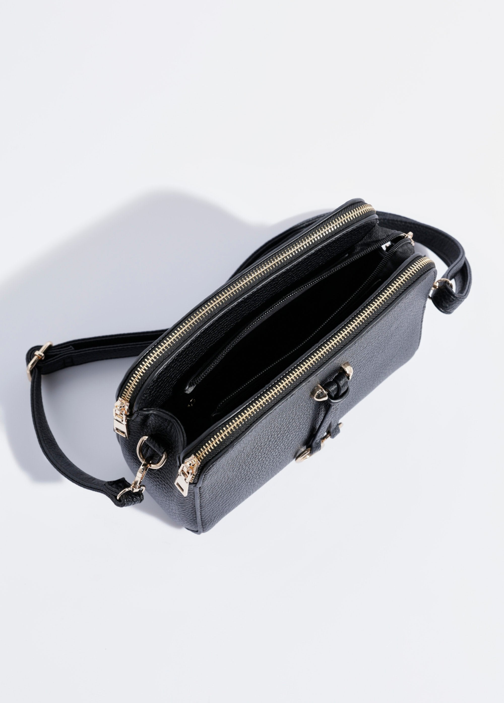 Borsa_multitasche_compatta_con_dettagli_in_metallo_Noir_DE1_slim