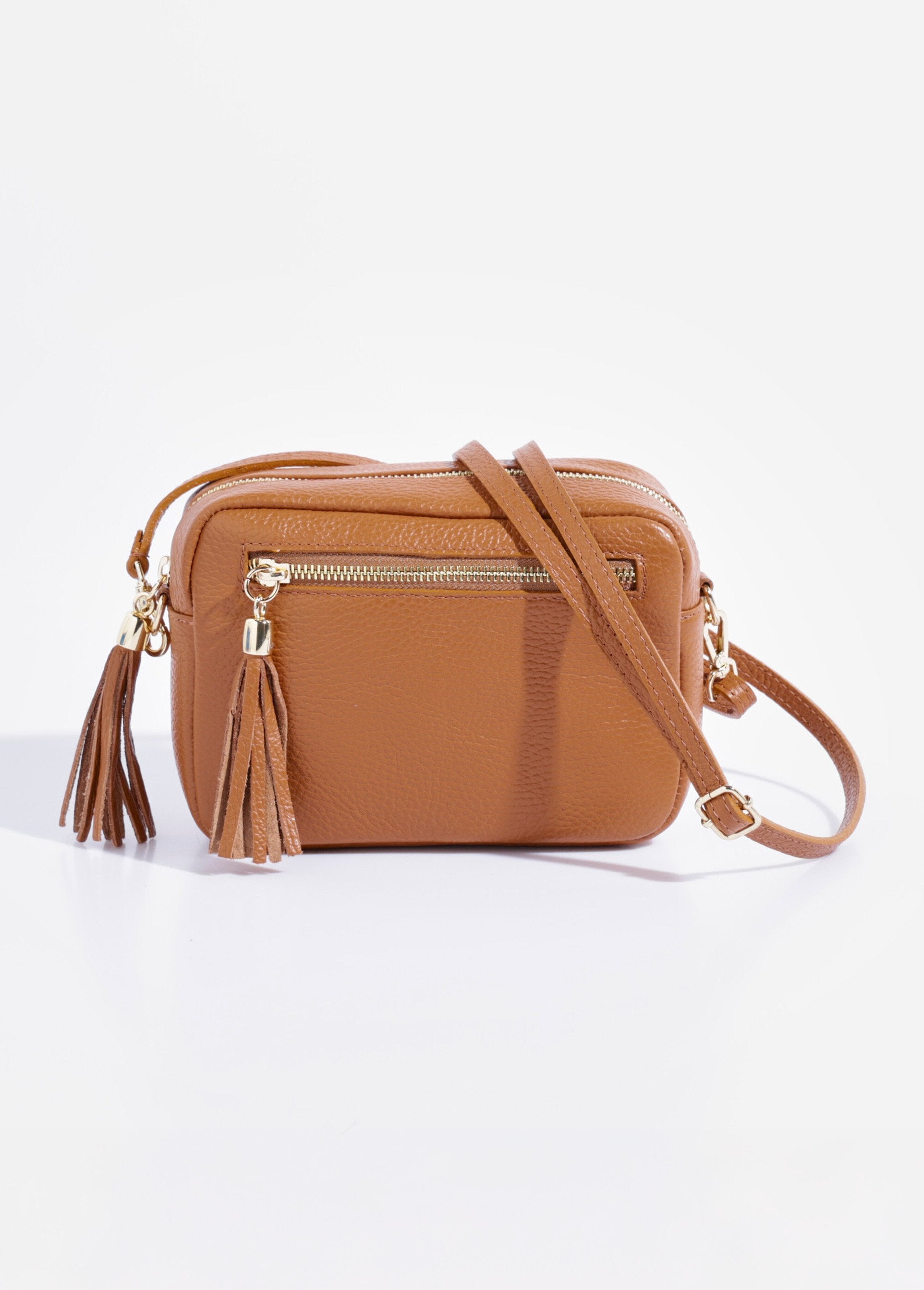 Borsa_a_tracolla_rettangolare_in_pelle_martellata_Camel_FA2_slim