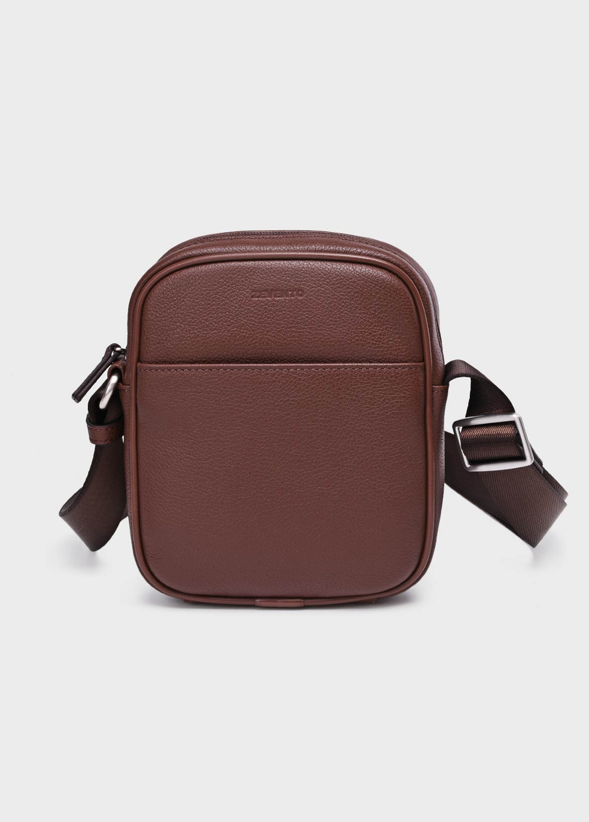 Borsa_da_uomo_in_pelle_con_tracolla_Chocolat_FA1_slim