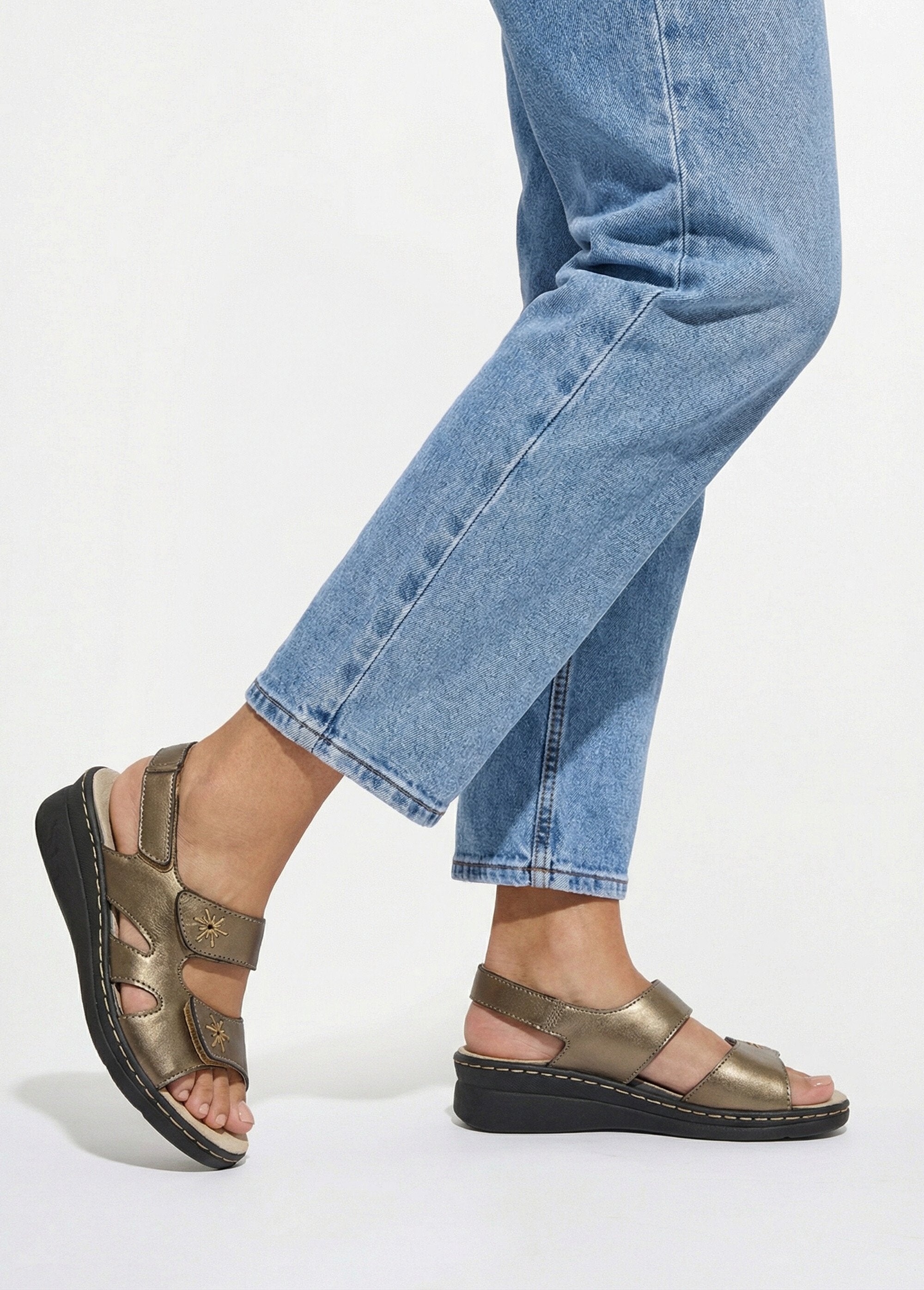 Sandali_larghi_in_pelle_ricamata_Bronzo_SF1_slim