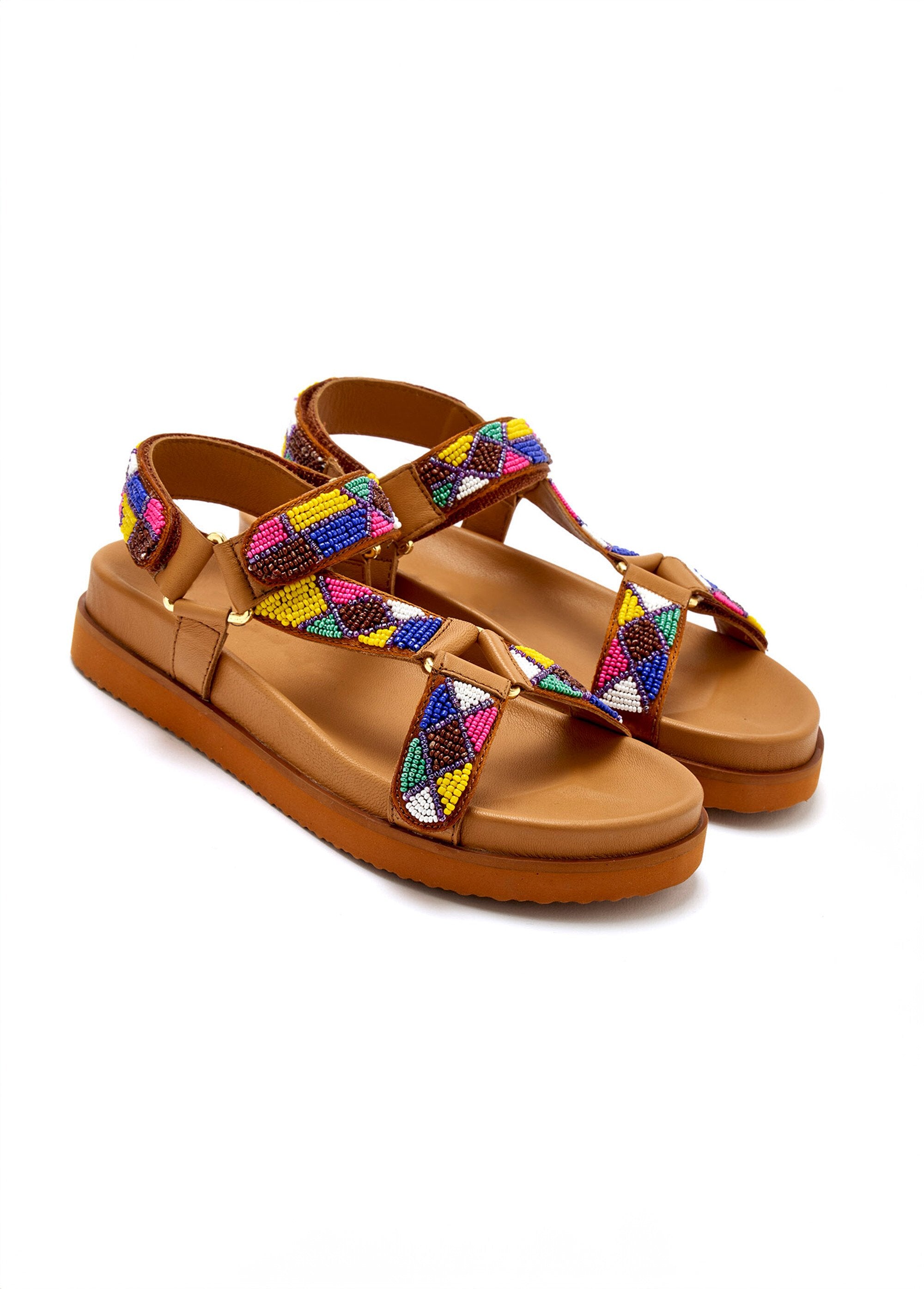Sandali_ergonomici_con_cinturini_di_perline_Marron_DE1_slim