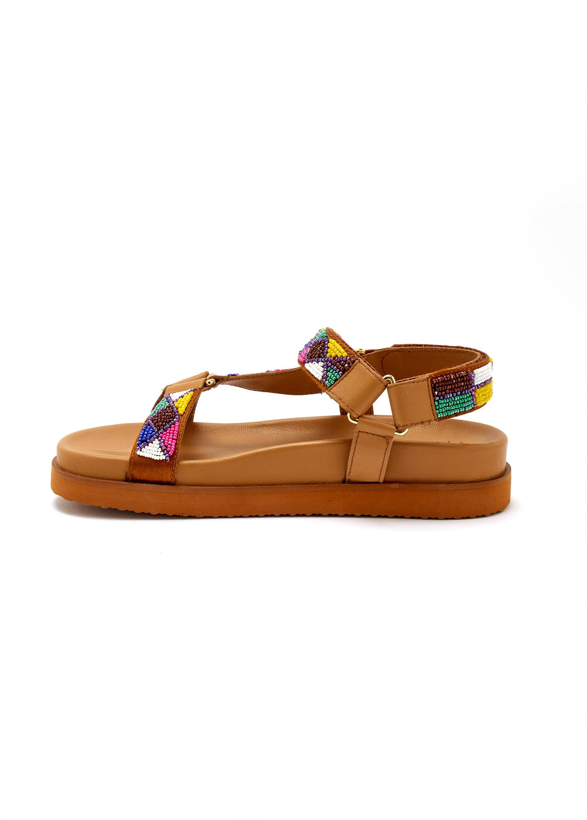 Sandali_ergonomici_con_cinturini_di_perline_Marron_GA1_slim