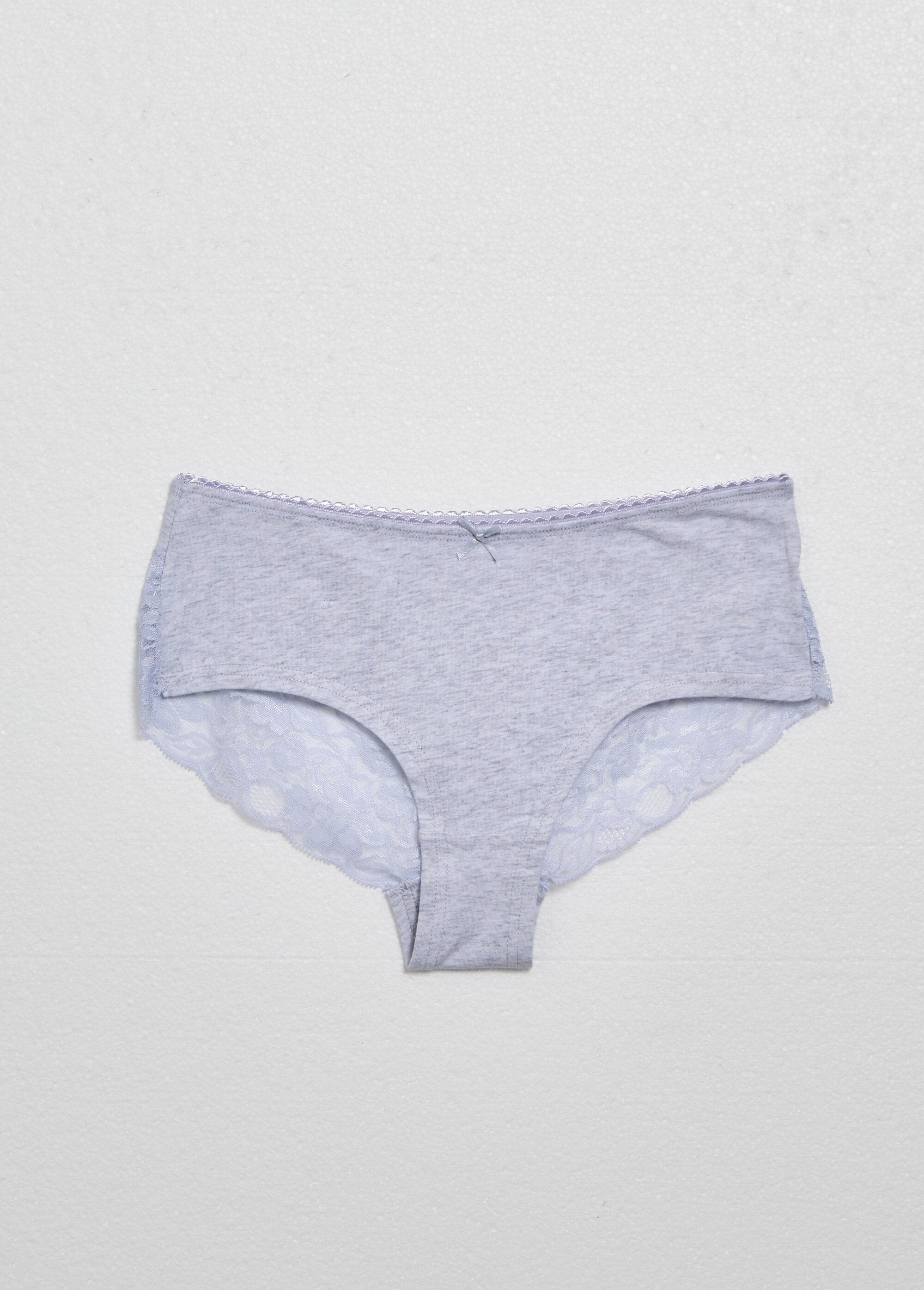 Schiena_corta_con_dettaglio_in_pizzo_Gris_et_rose_DE2_slim