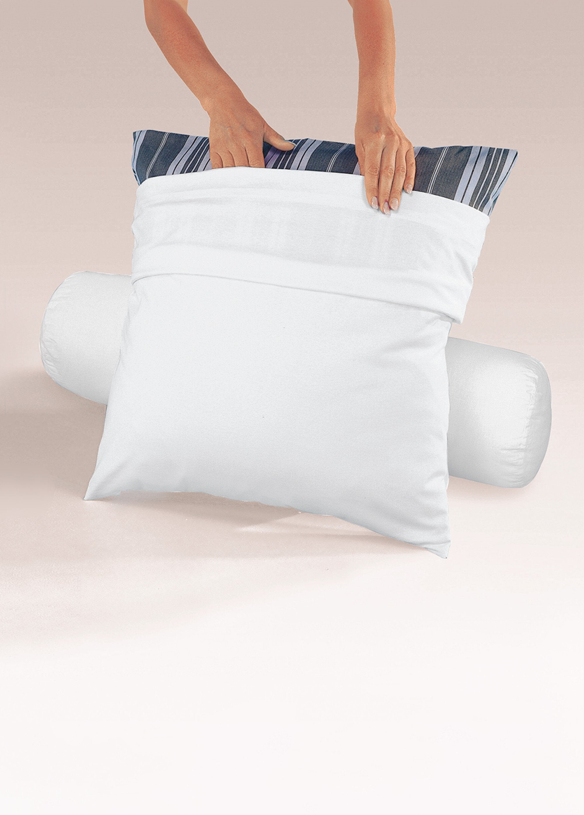 Cuscino_o_fodera_per_cuscino_-_set_di_2_pezzi_BIANCO_FA1_slim