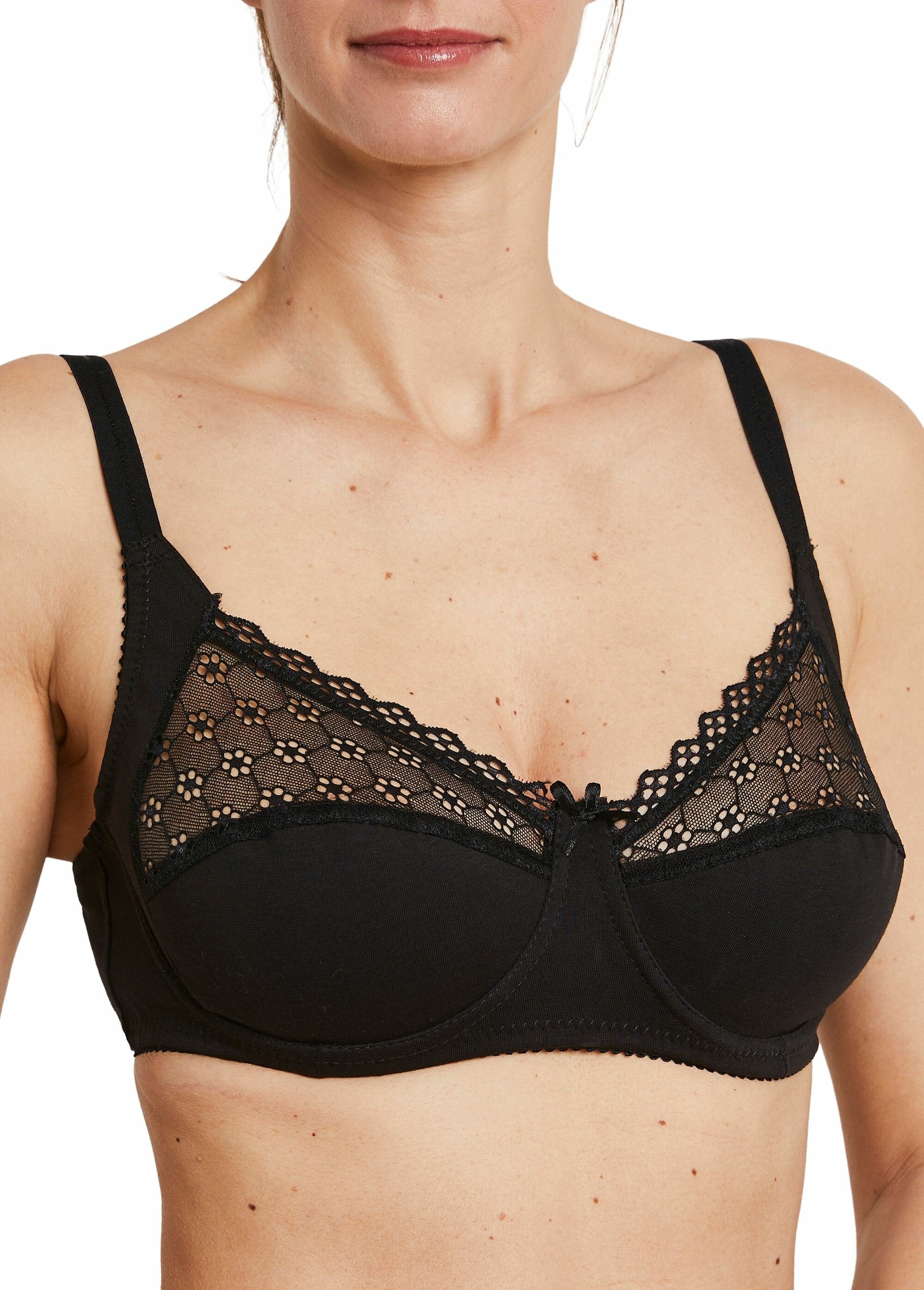 Reggiseno_con_ferretto_in_cotone_elasticizzato_NERO_DE1_slim