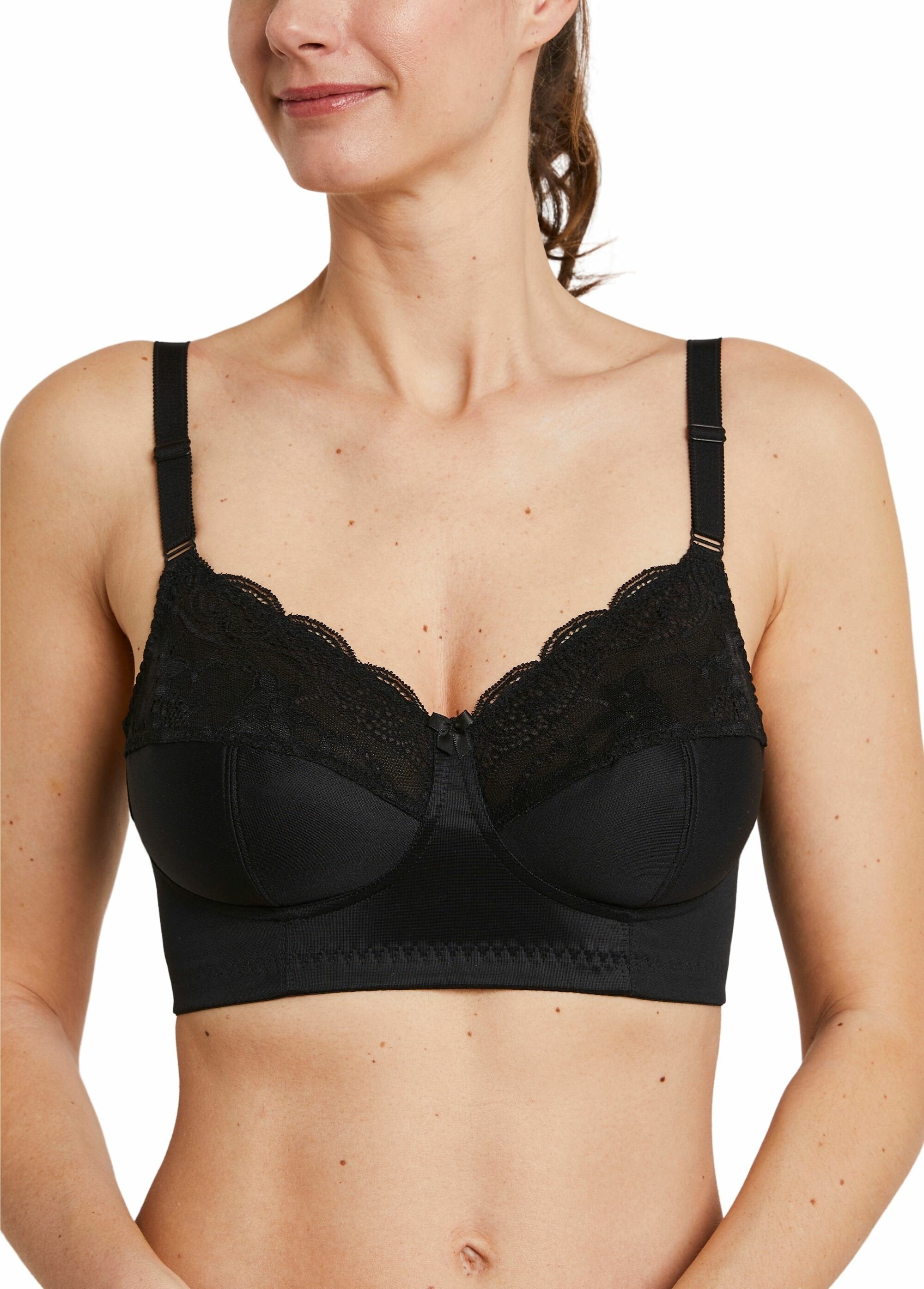 Reggiseno_in_pizzo_senza_ferretto_NERO_FA1_slim