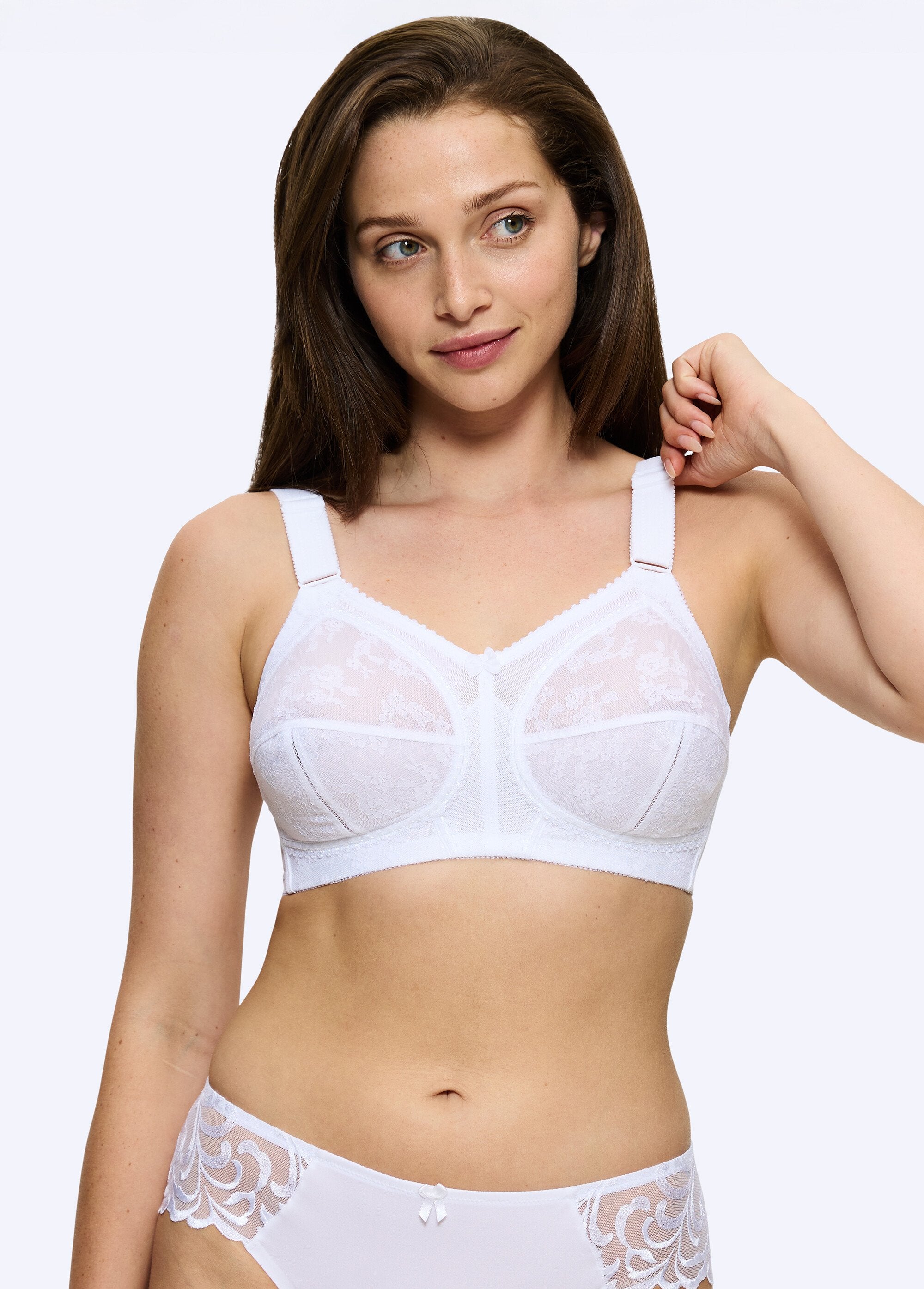 ®_Triumph_-_Reggiseno_Doreen_con_ferretto_BIANCO_FA1_slim