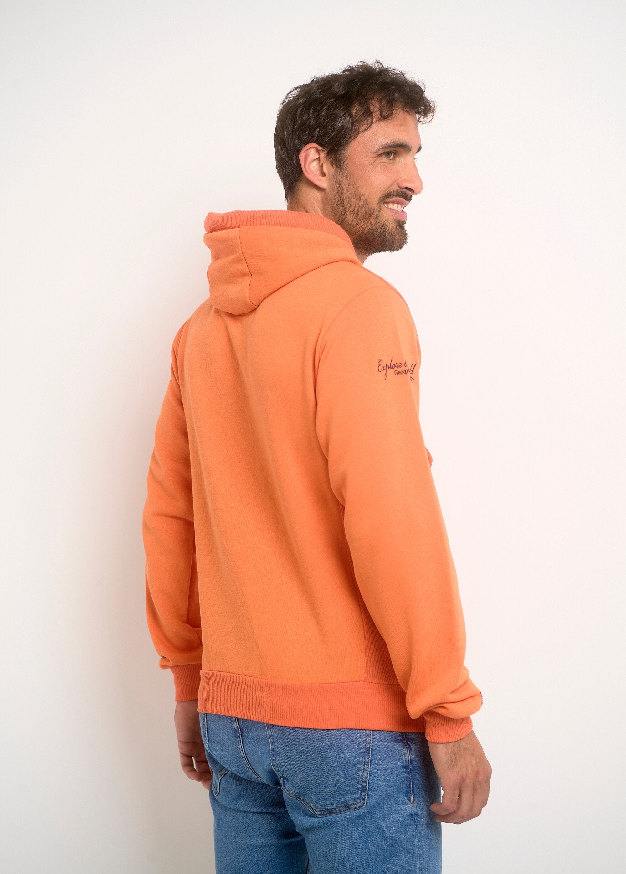 Felpa_con_cappuccio_a_mezza_zip_a_maniche_lunghe_Orange_fluo_DO1_slim