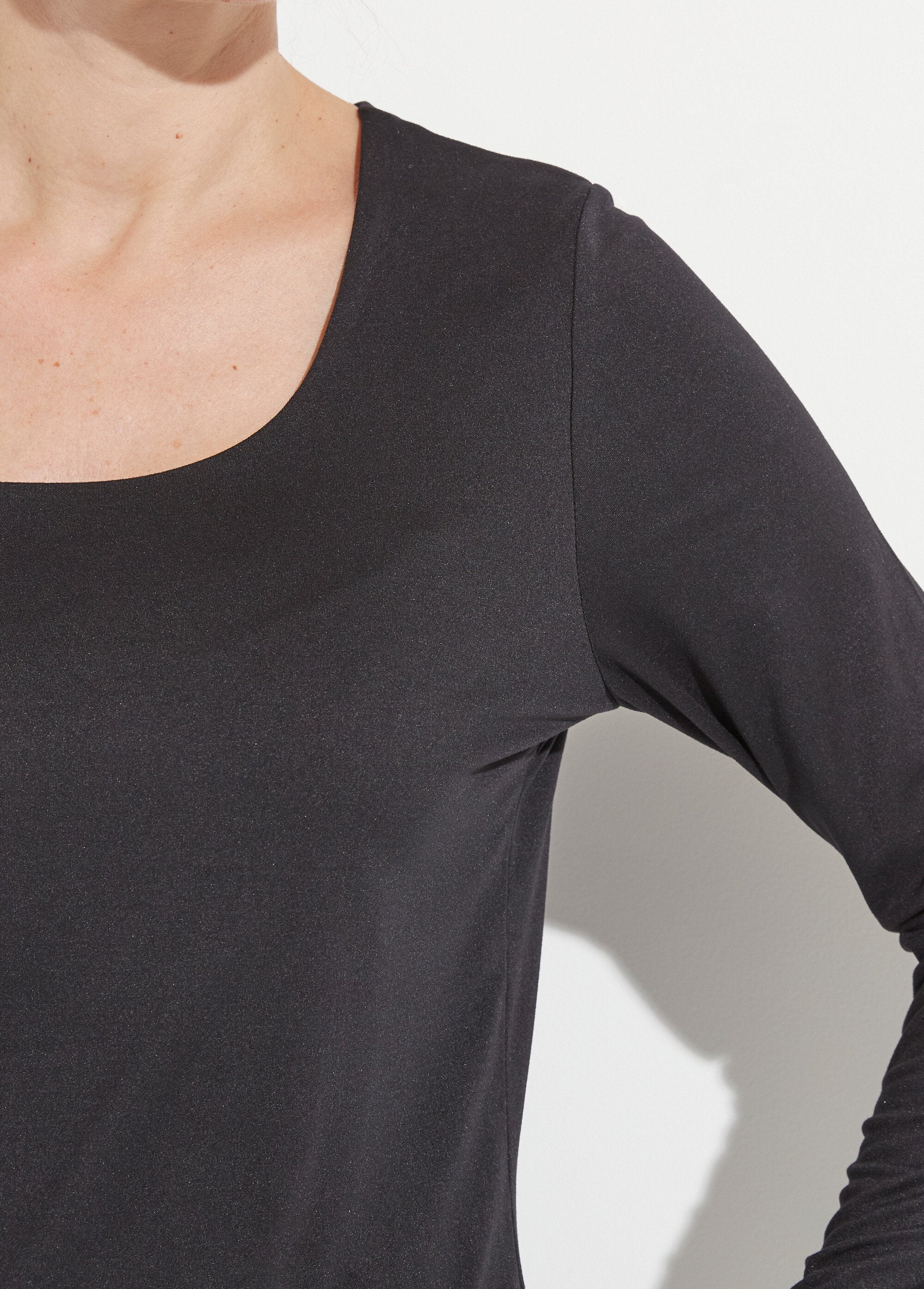 Maglietta_a_maniche_lunghe_Noir_DE1_slim