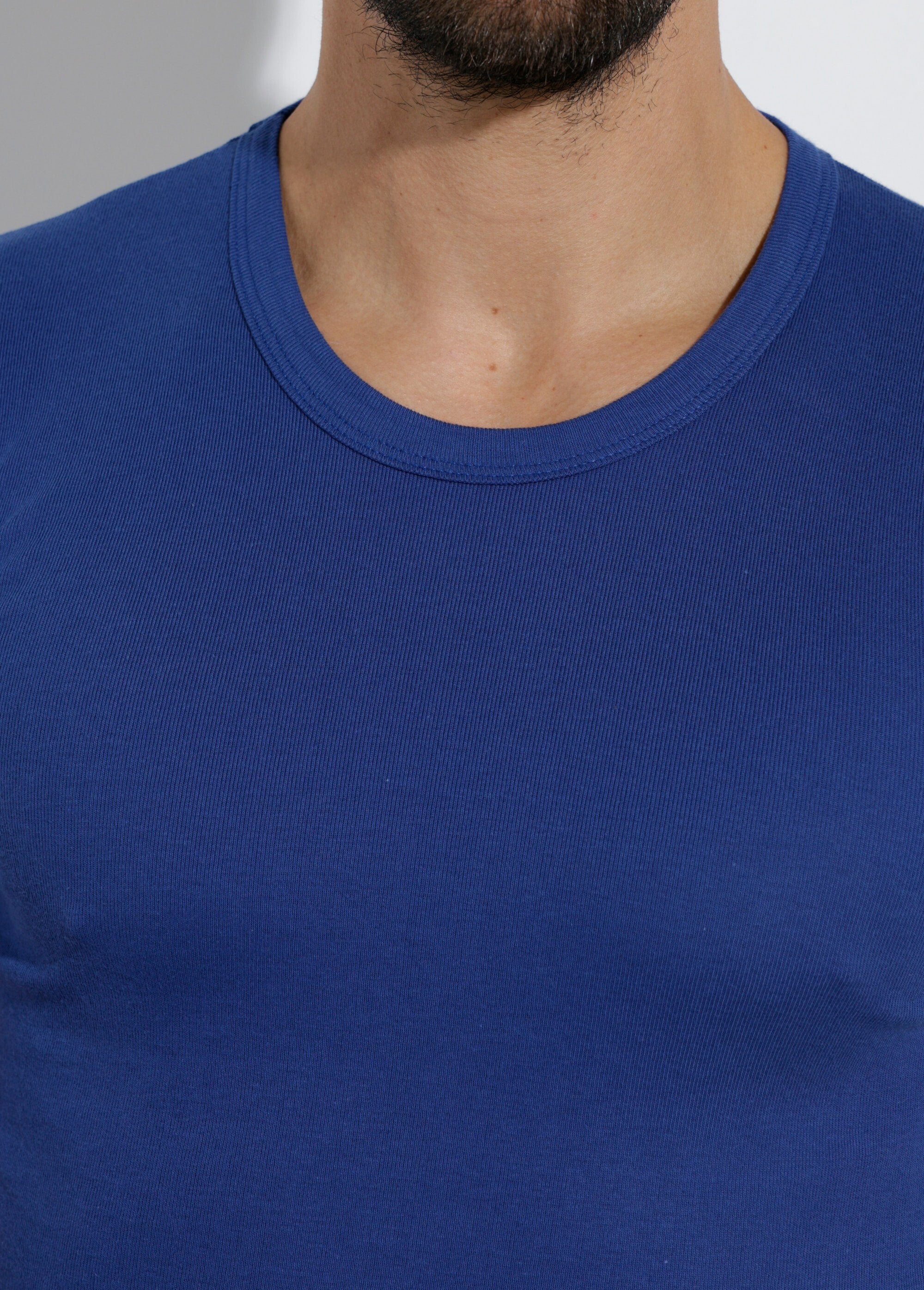 T-shirt_con_scollo_rotondo_e_schiena_intera_-_confezione_da_2_pezzi_Indigo_lot3_DE1_slim