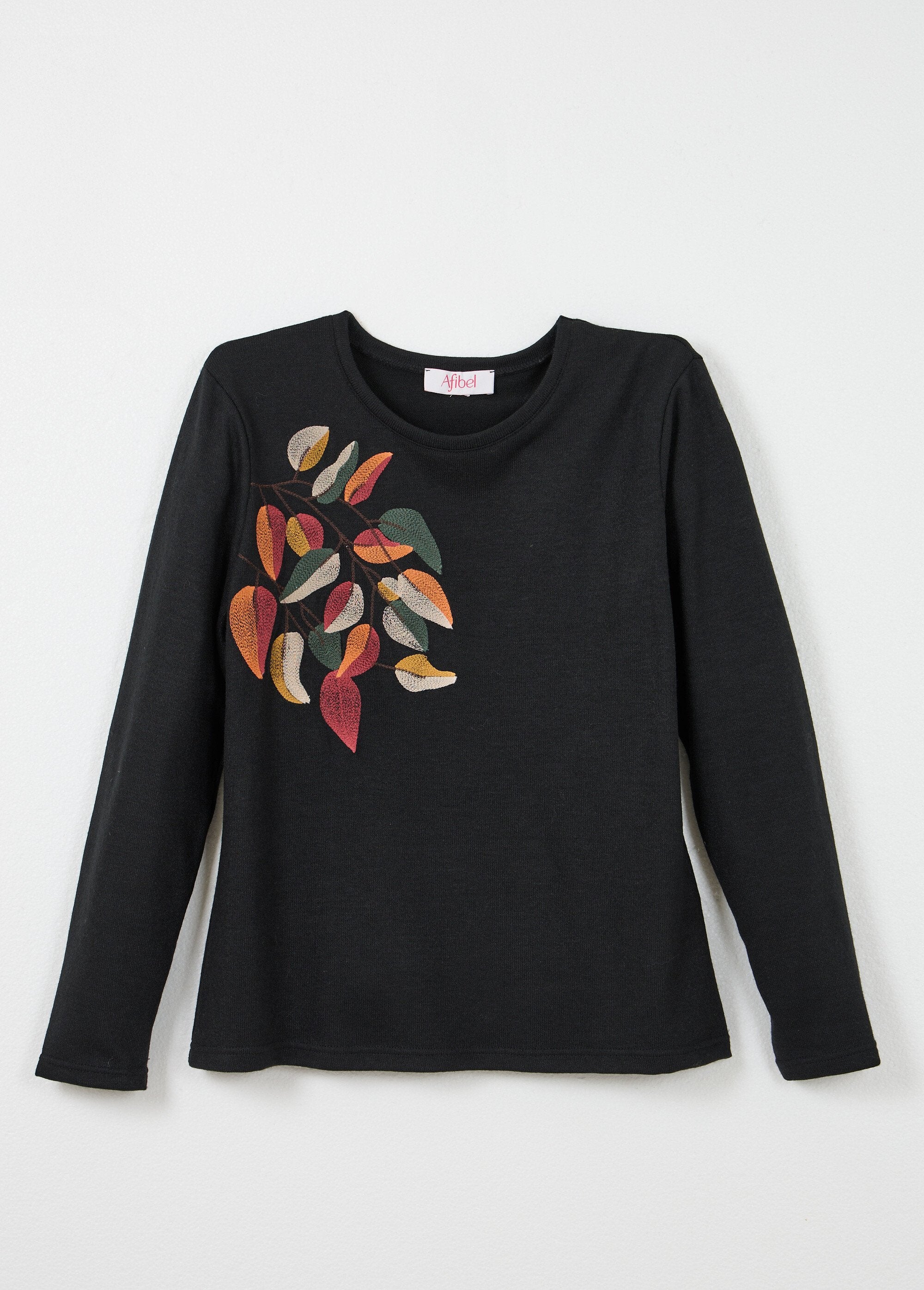 T-shirt_a_maniche_lunghe_a_tinta_unita_con_ricamo_sullo_scollo_rotondo_Noir_AP1_slim