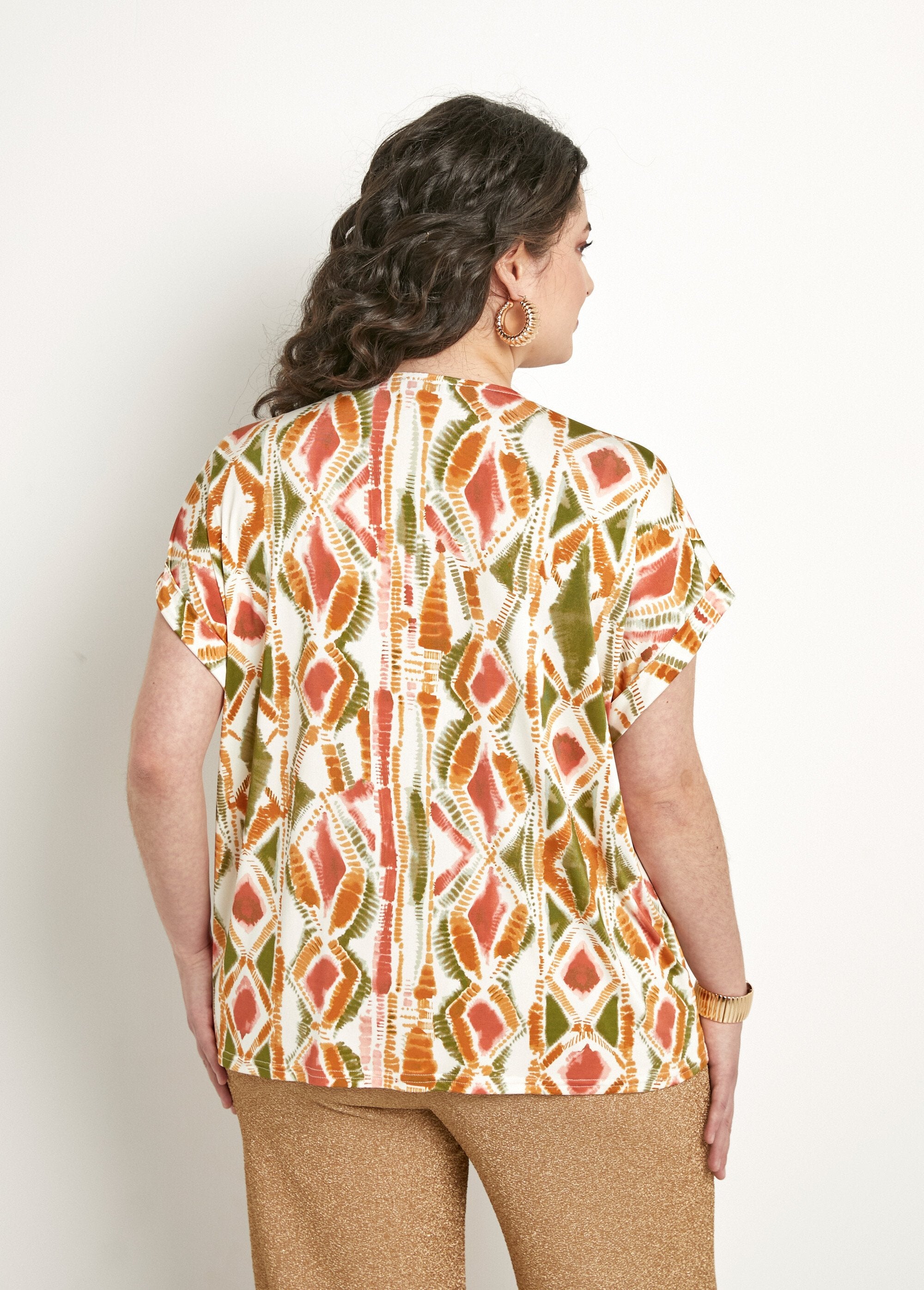 T-shirt_con_scollo_a_V_e_maniche_corte_Vert_et_terracotta_DO1_curvy