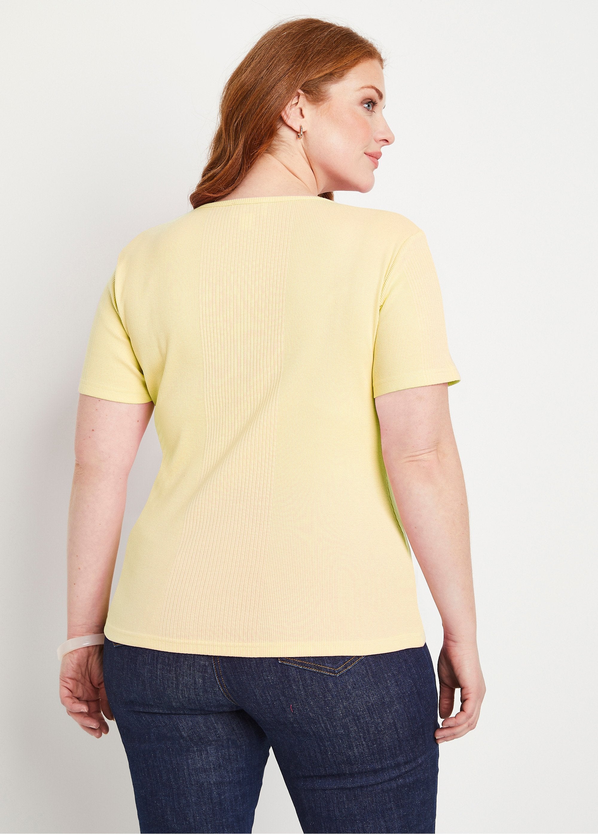 T-shirt_girocollo_in_maglia_a_coste_GIALLO_DO1_curvy