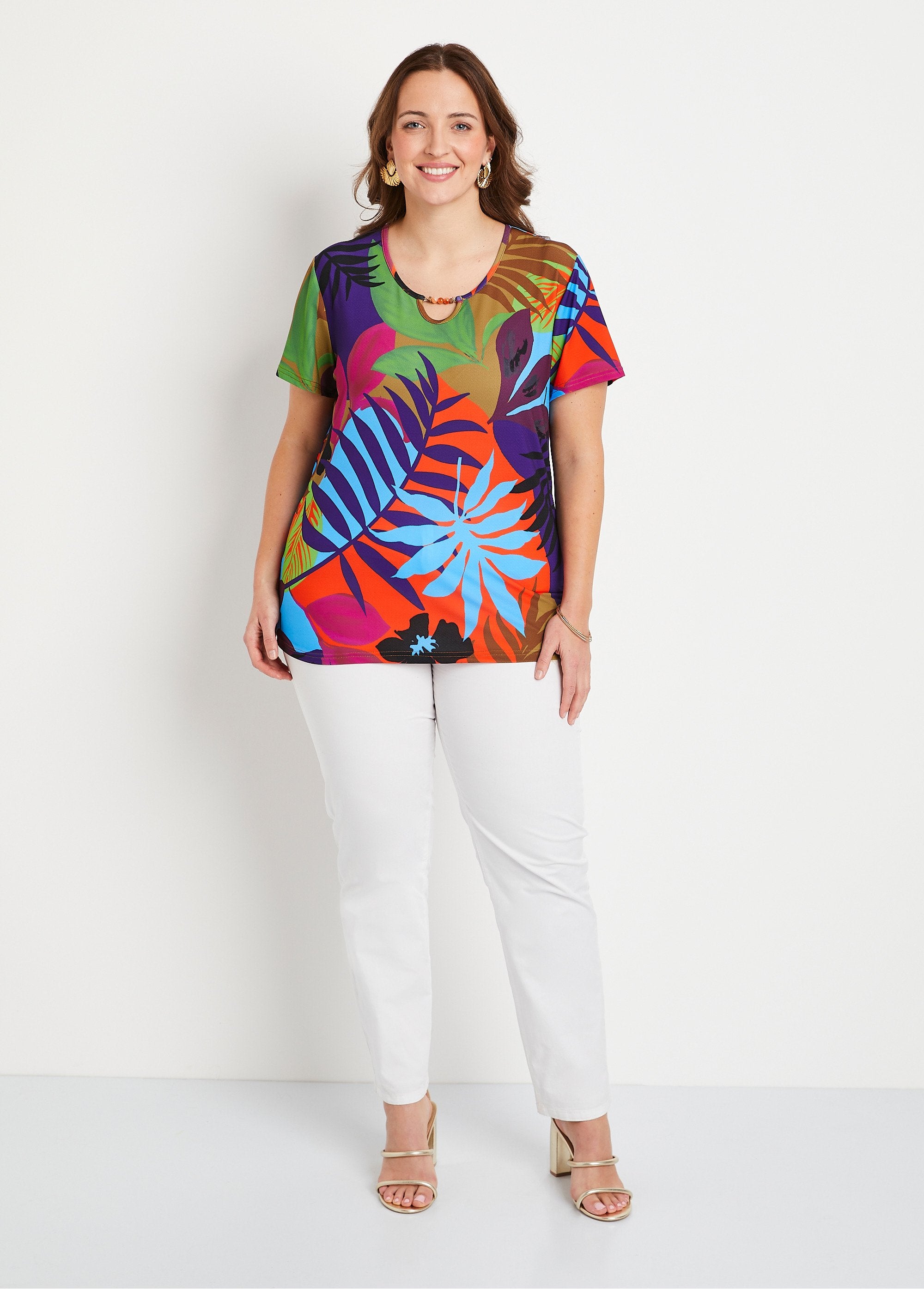 T-shirt_gioiello_con_scollo_rotondo_Multicolore_SF1_curvy