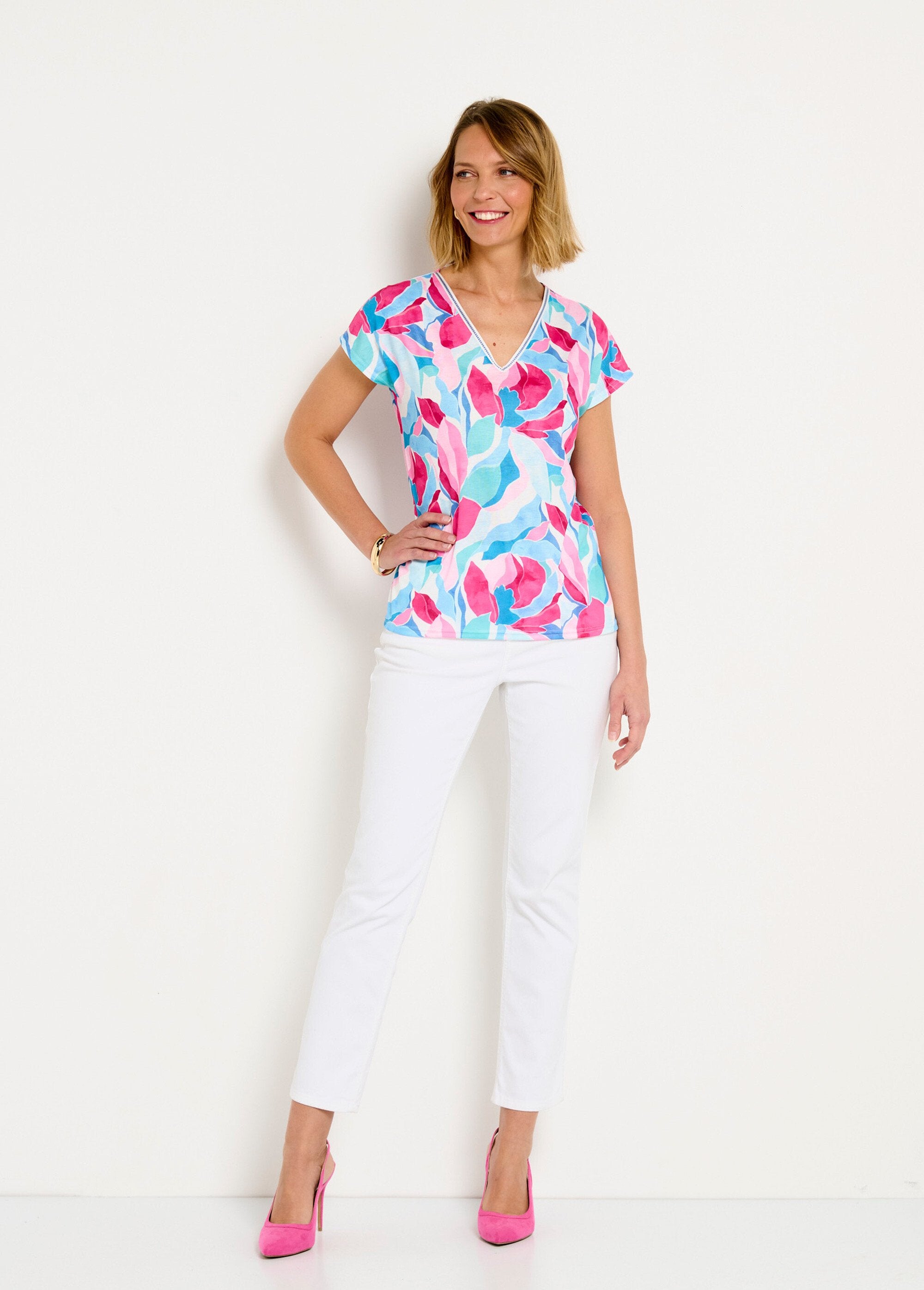 Maglietta_con_scollo_a_V_stampata_lucida_Bleu_et_rose_SF1_slim