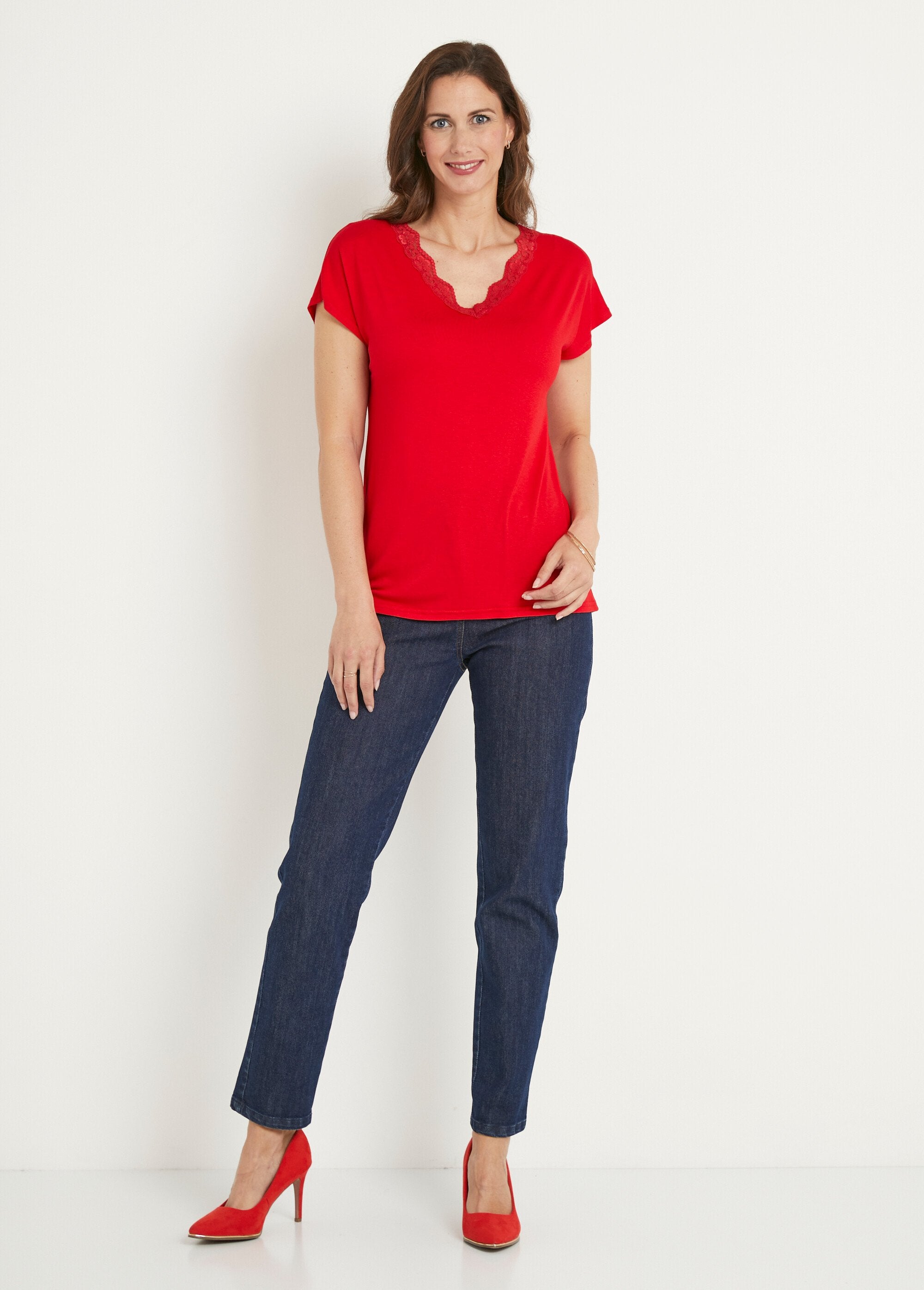 T-shirt_corta_in_pizzo_elasticizzato_Rouge_SF1_slim