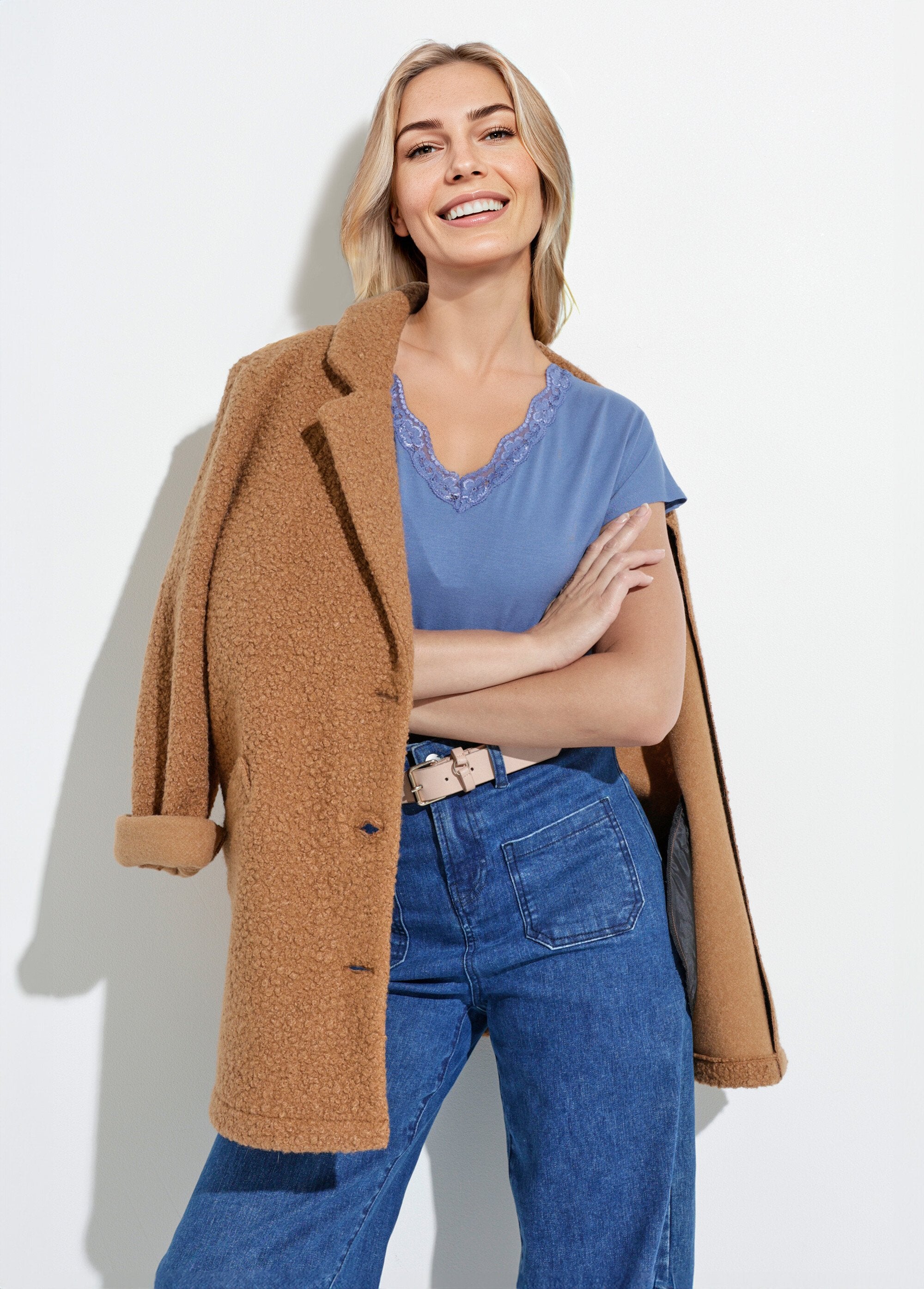 T-shirt_corta_in_pizzo_elasticizzato_Bleu_orage_SF1_slim