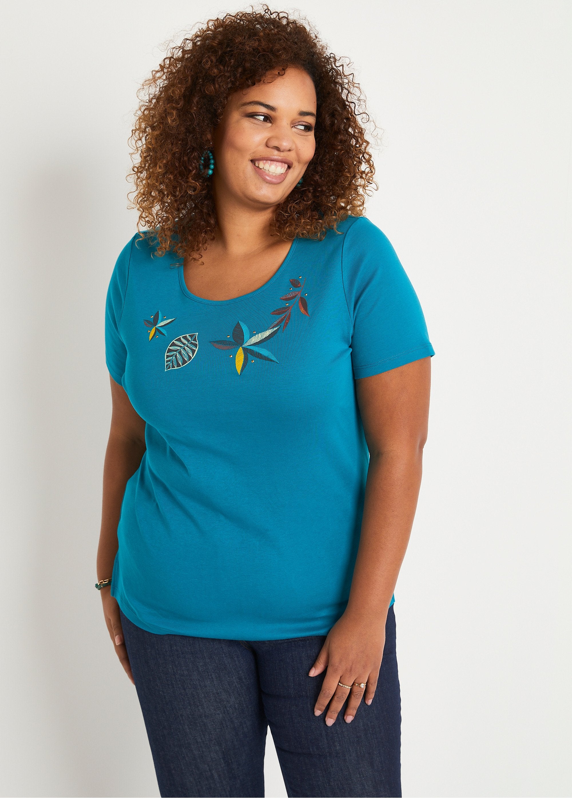 T-shirt_dritta_a_maniche_lunghe_Acqua_FA1_curvy