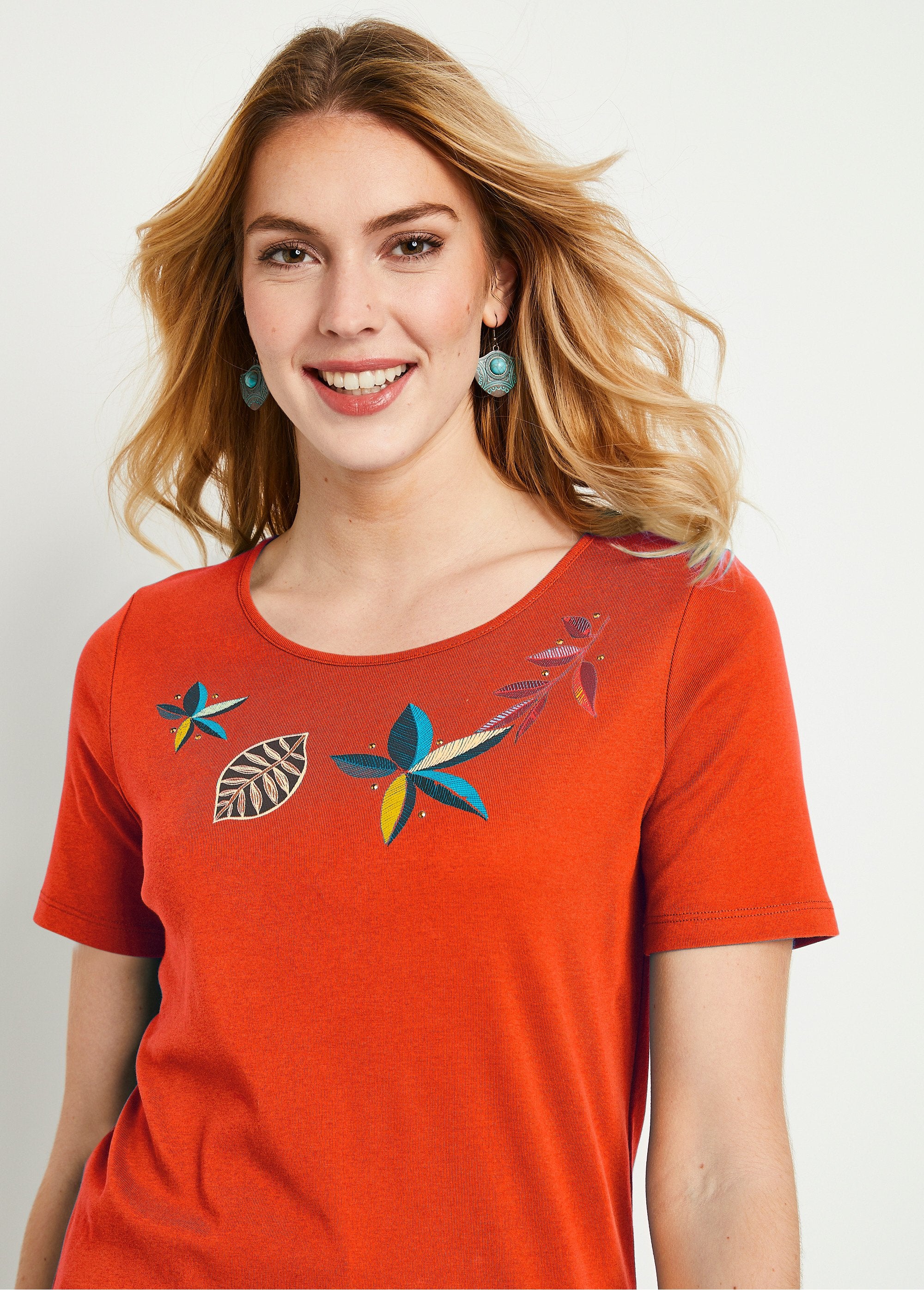 T-shirt_dritta_a_maniche_lunghe_ARANCIA_DE1_slim