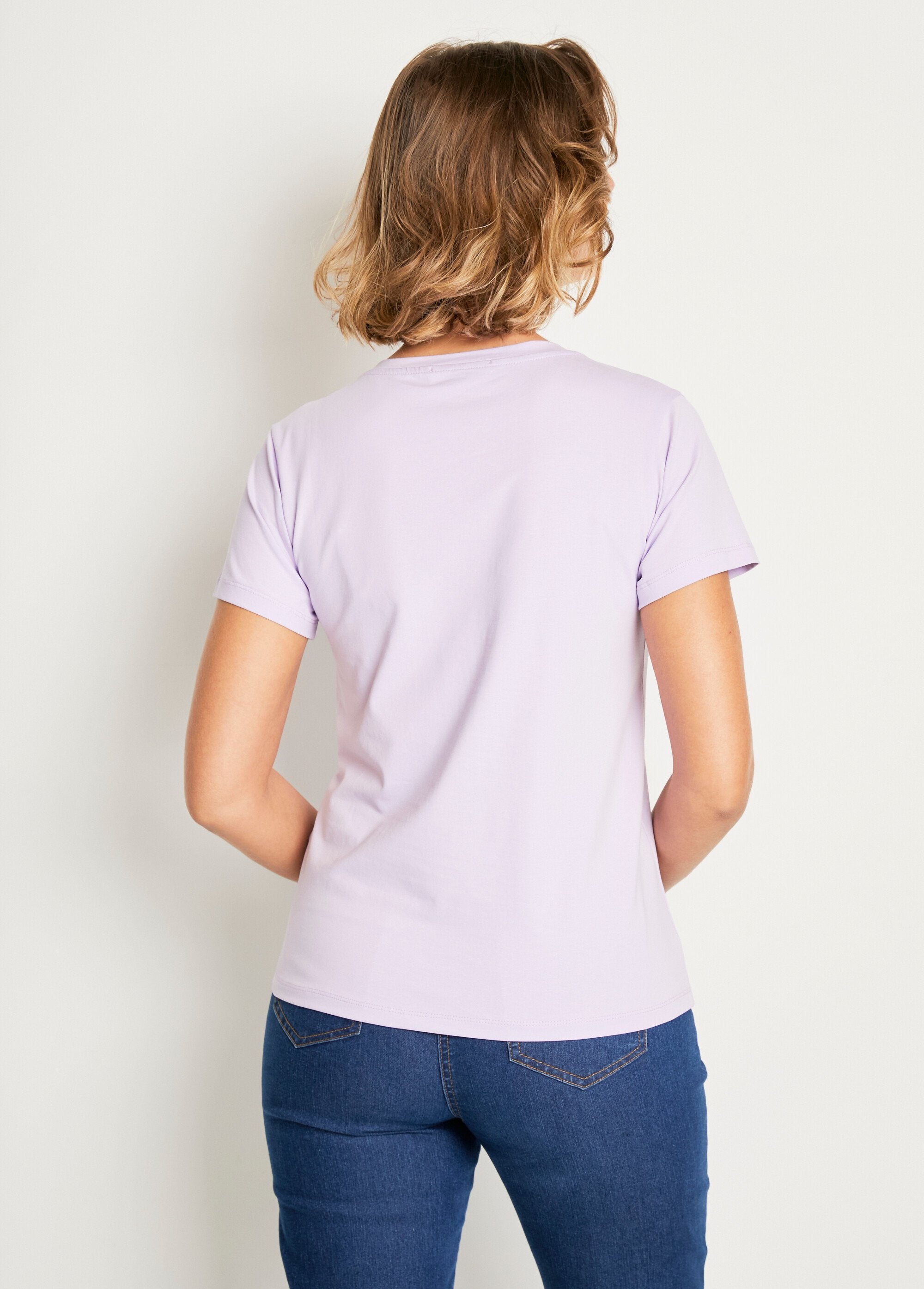 T-shirt_stretch_con_ricamo_sul_petto_Parme_DO1_slim