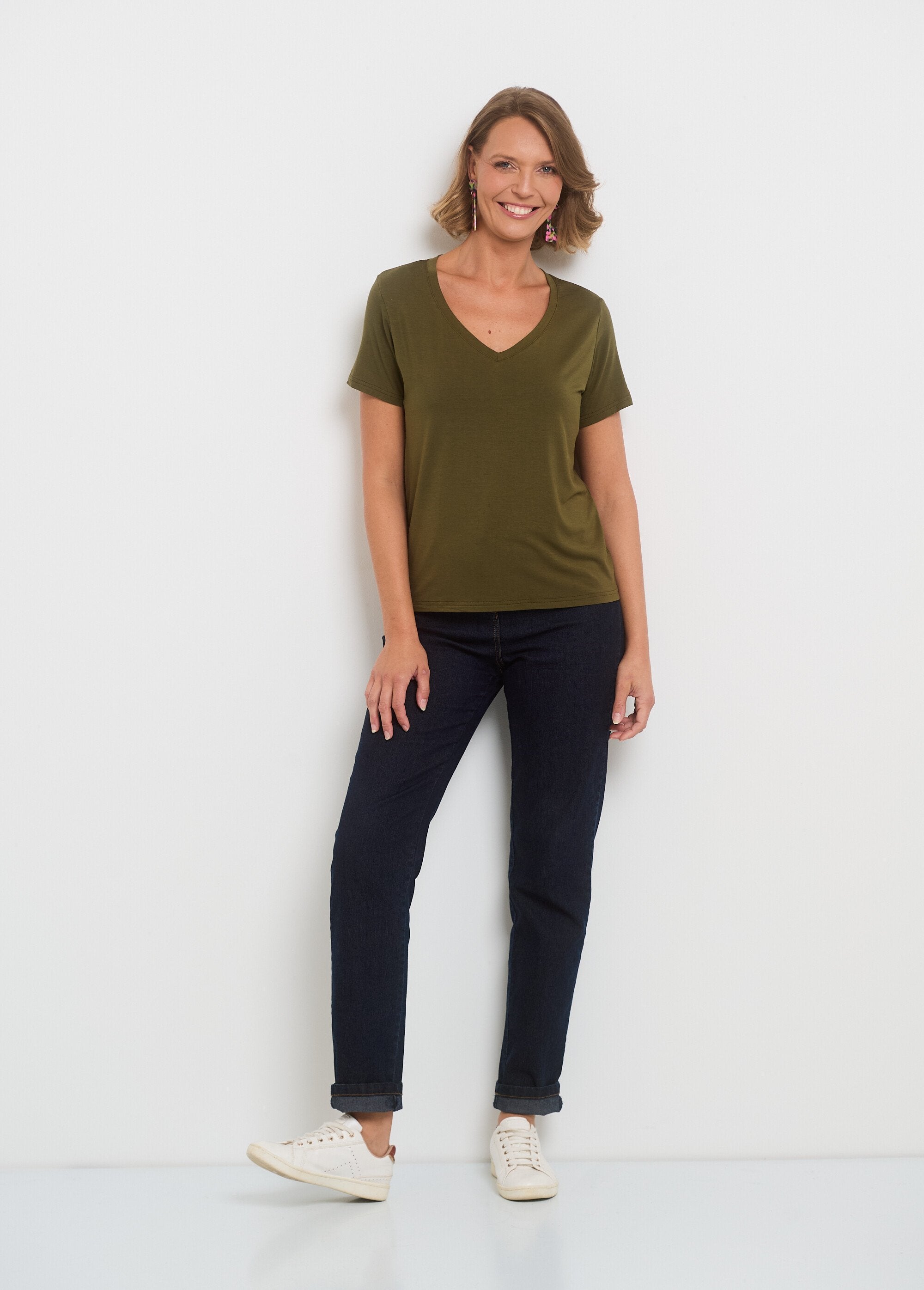 T-shirt_fluida_con_scollo_a_V_e_maniche_corte_Kaki_SF1_slim