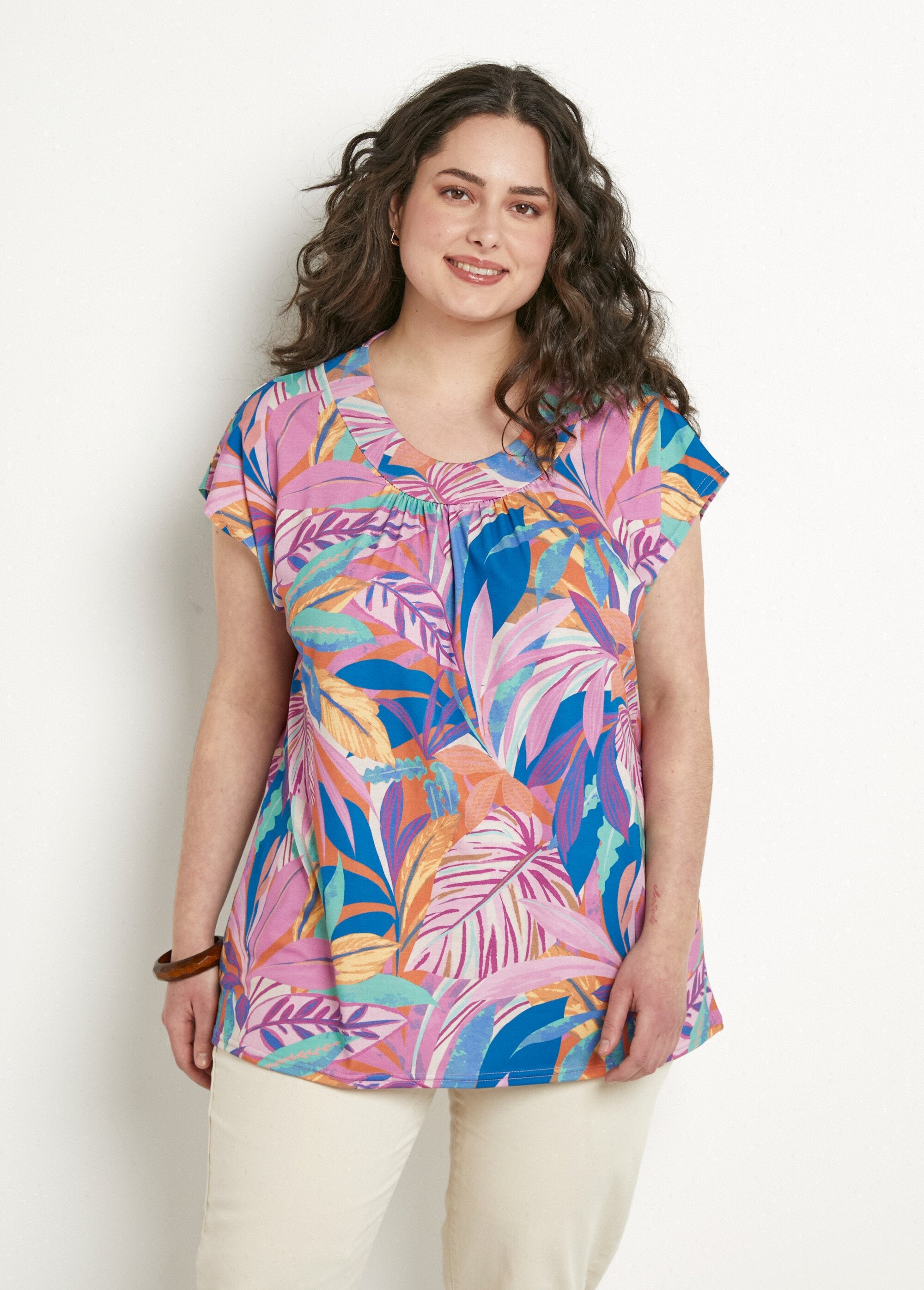 T-shirt_lunga,_ampia_e_con_maniche_corte_stampate_Rose_et_bleu_FA1_curvy