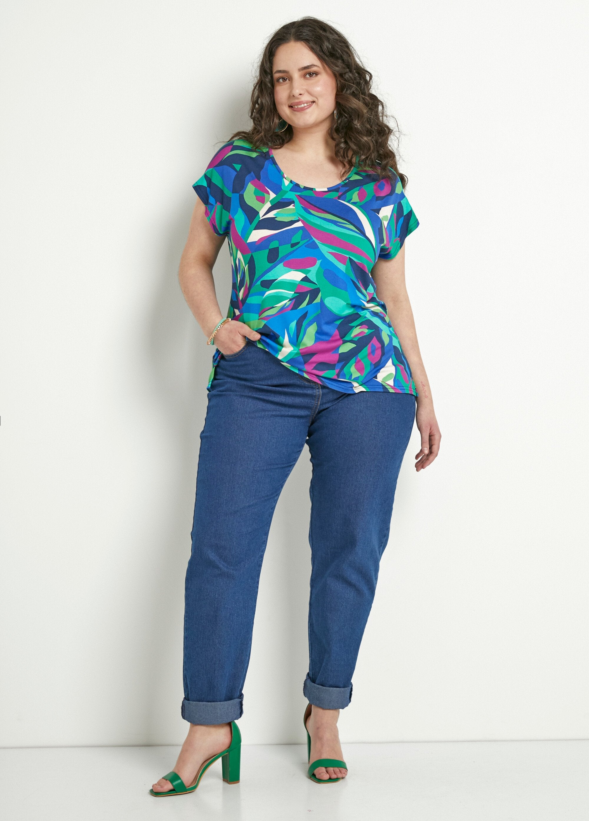 T-shirt_long_col_rond_uni_ou_imprimé_manches_courtes_Multicolore_SF1_curvy