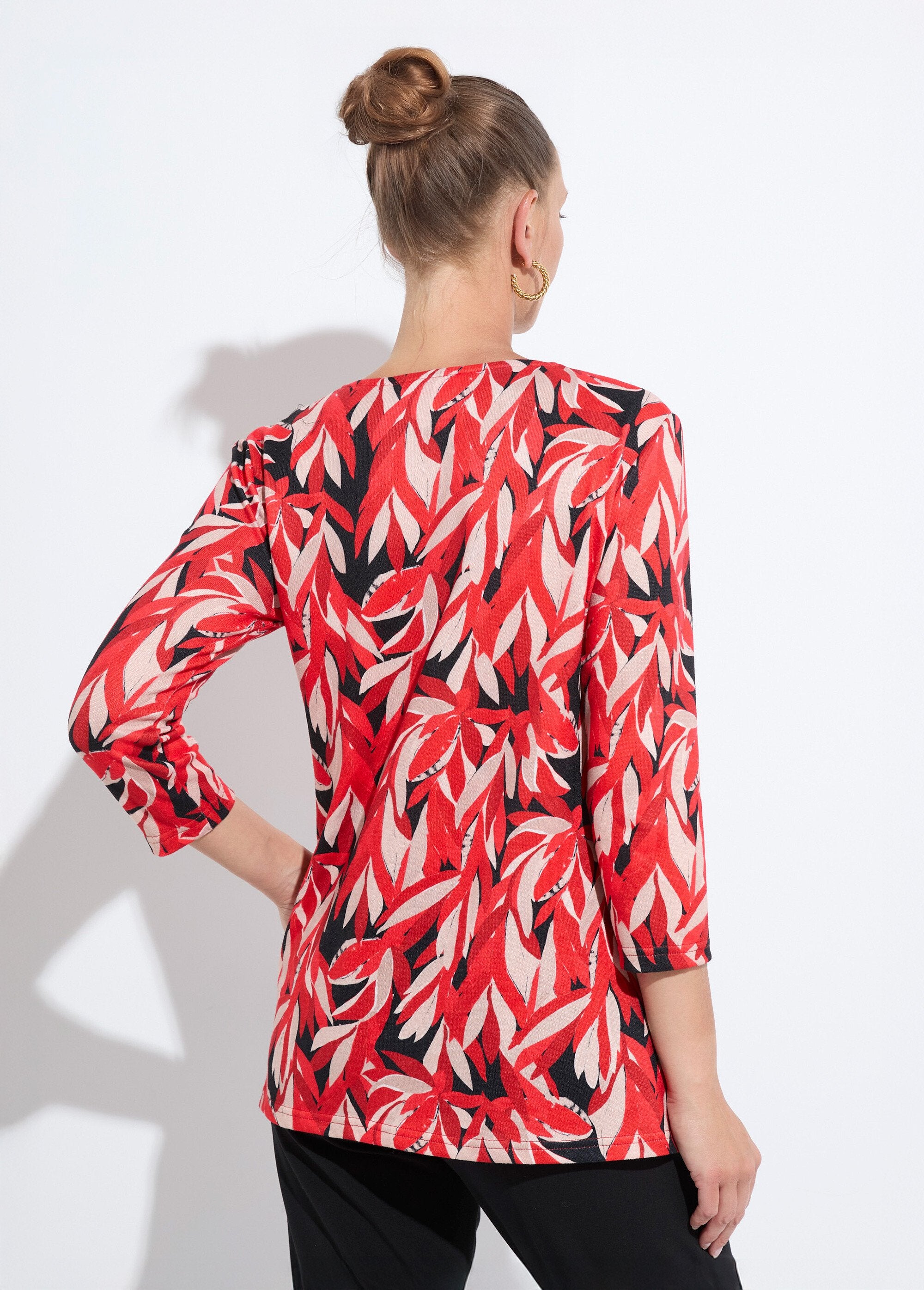 T-shirt_lunga_e_svasata,_maniche_a_3/4,_collo_rotondo_Imprime_rouge_DO1_slim