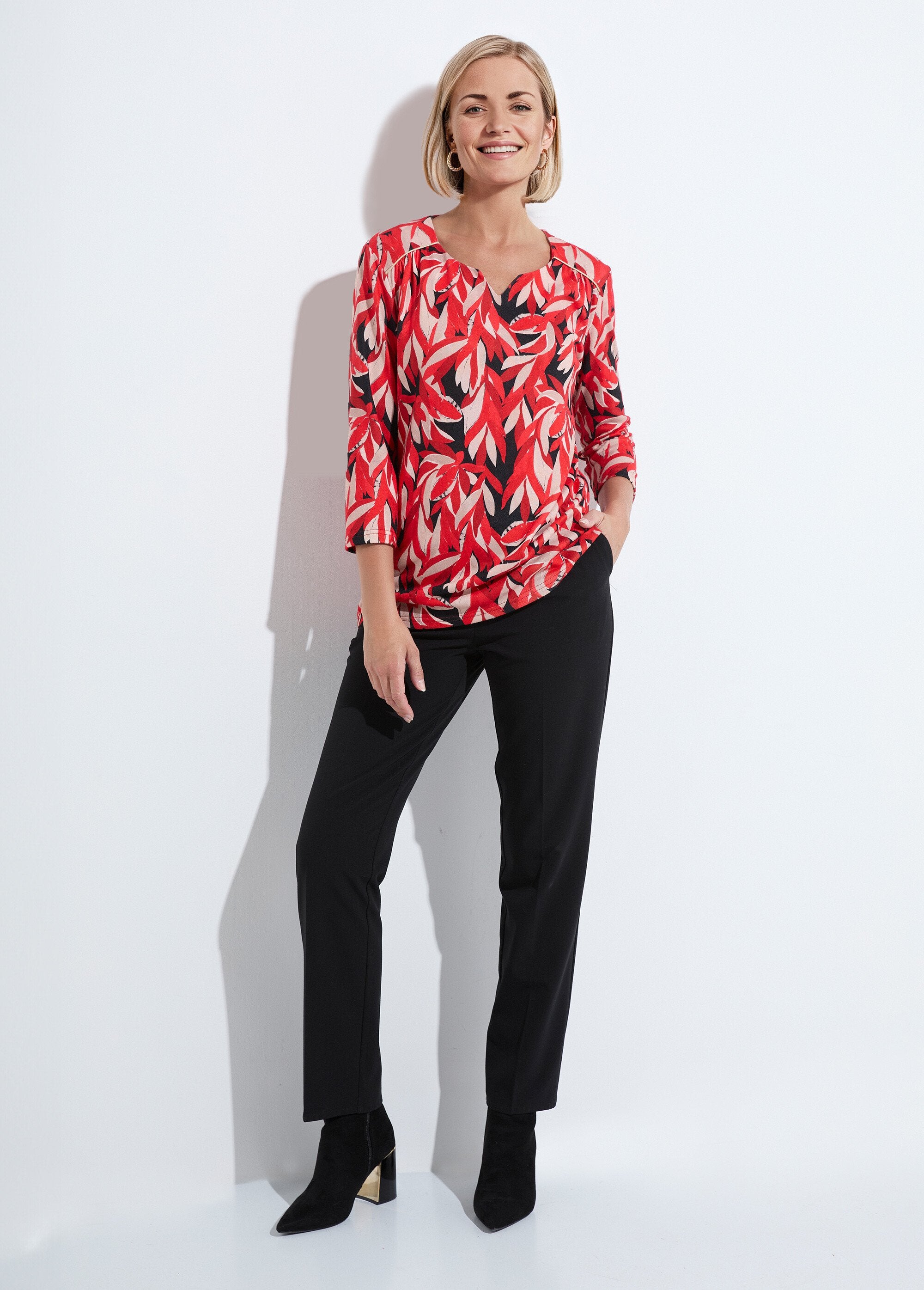 T-shirt_lunga_e_svasata,_maniche_a_3/4,_collo_rotondo_Imprime_rouge_SF1_slim