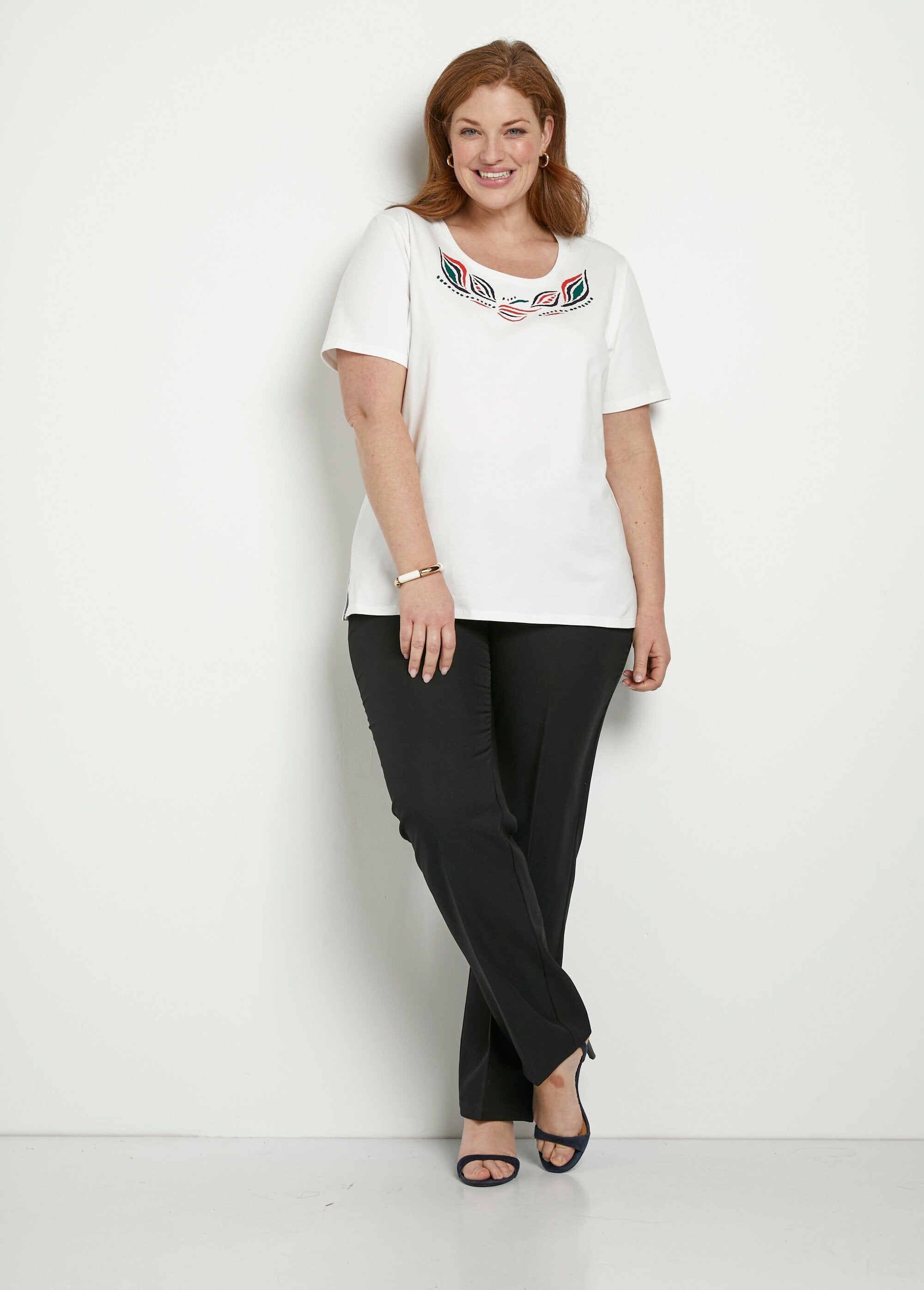 T-shirt_a_maniche_lunghe_con_scollo_rotondo_Uni_blanc_SF1_curvy