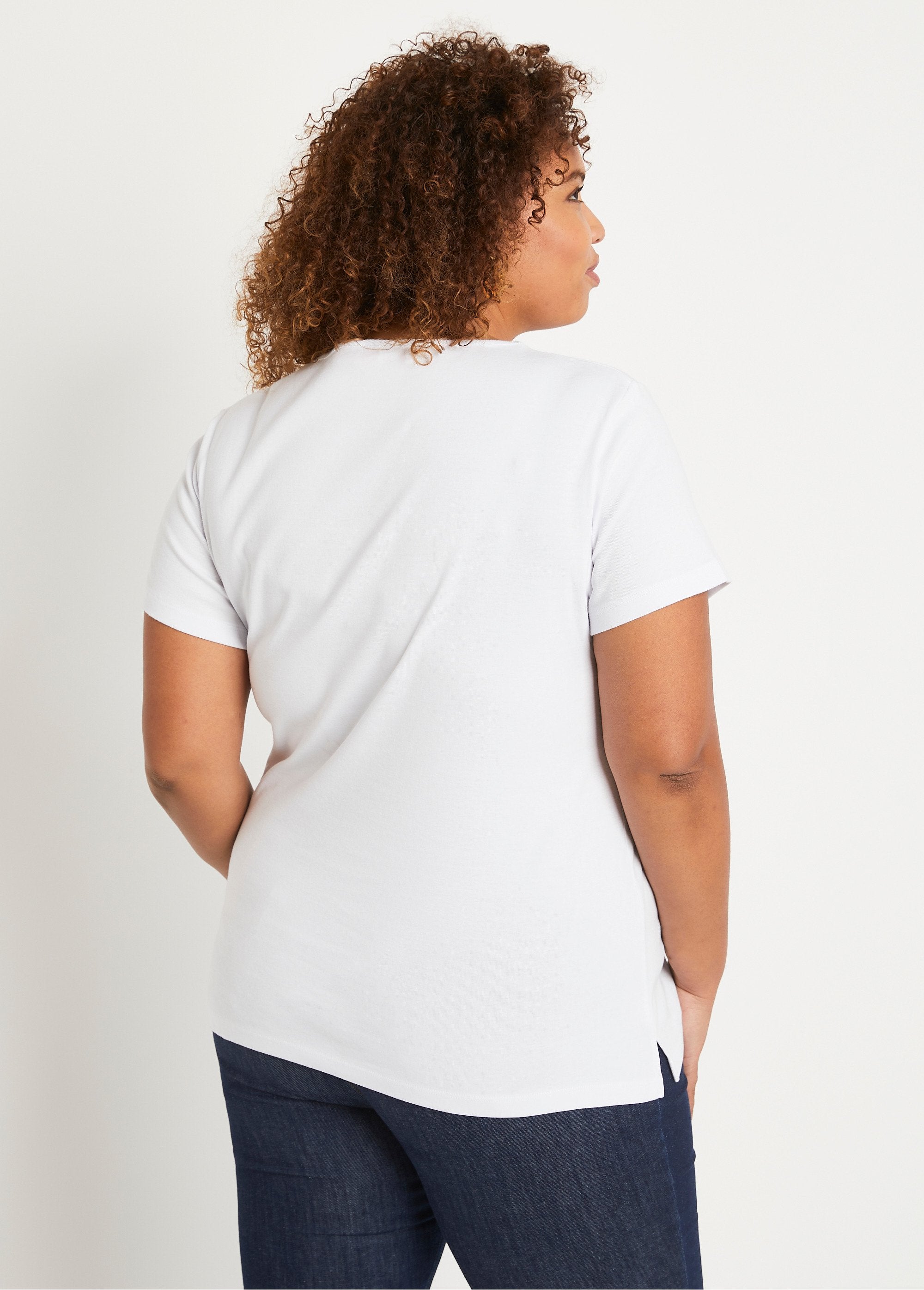 T-shirt_lunga_a_fiori_con_spacchi_laterali_BIANCO_DO1_curvy