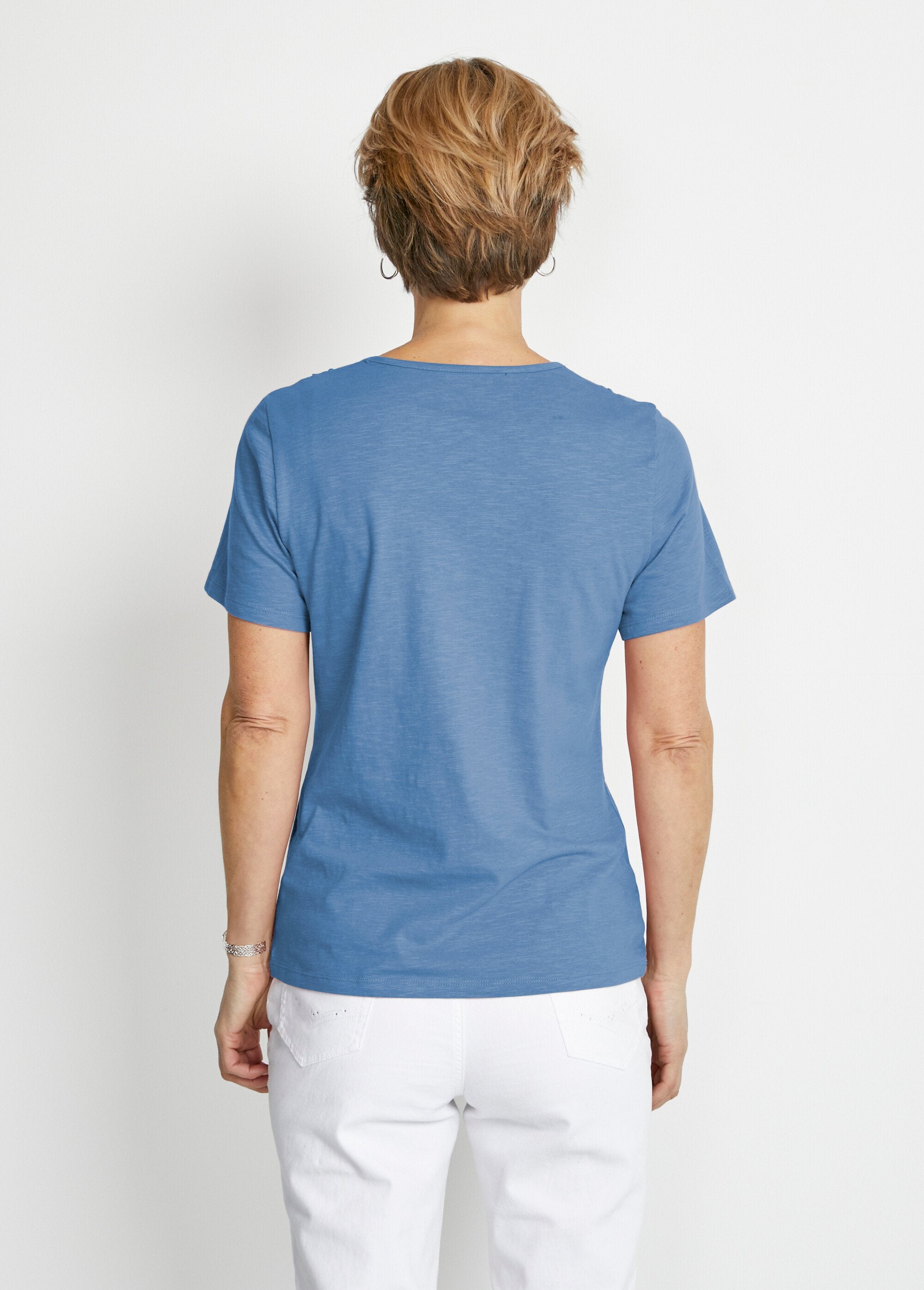 T-shirt_a_maniche_corte_in_cotone_e_macramé_Blu_DO1_slim