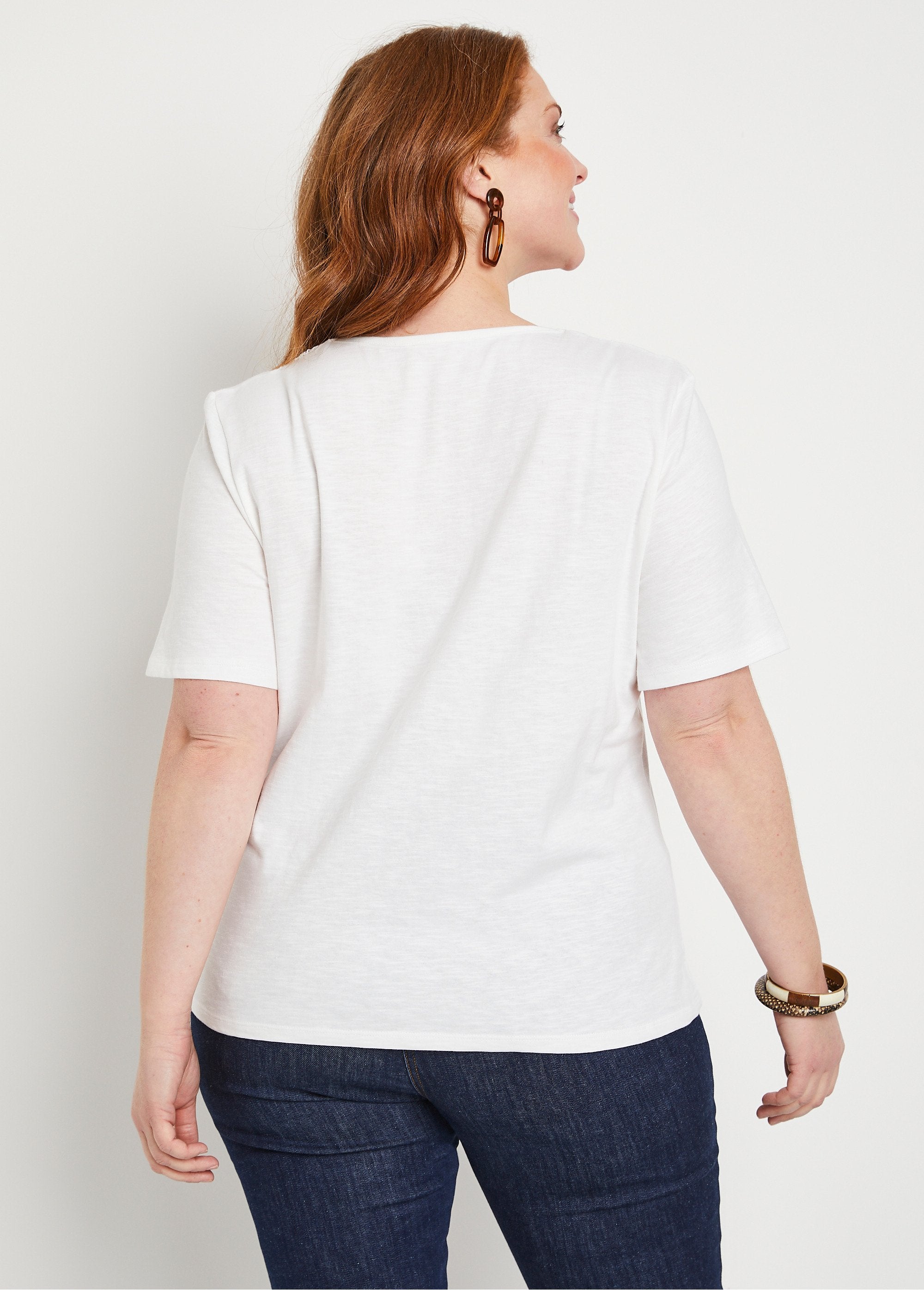 T-shirt_a_maniche_corte_in_cotone_e_macramé_Bianco_DO1_curvy