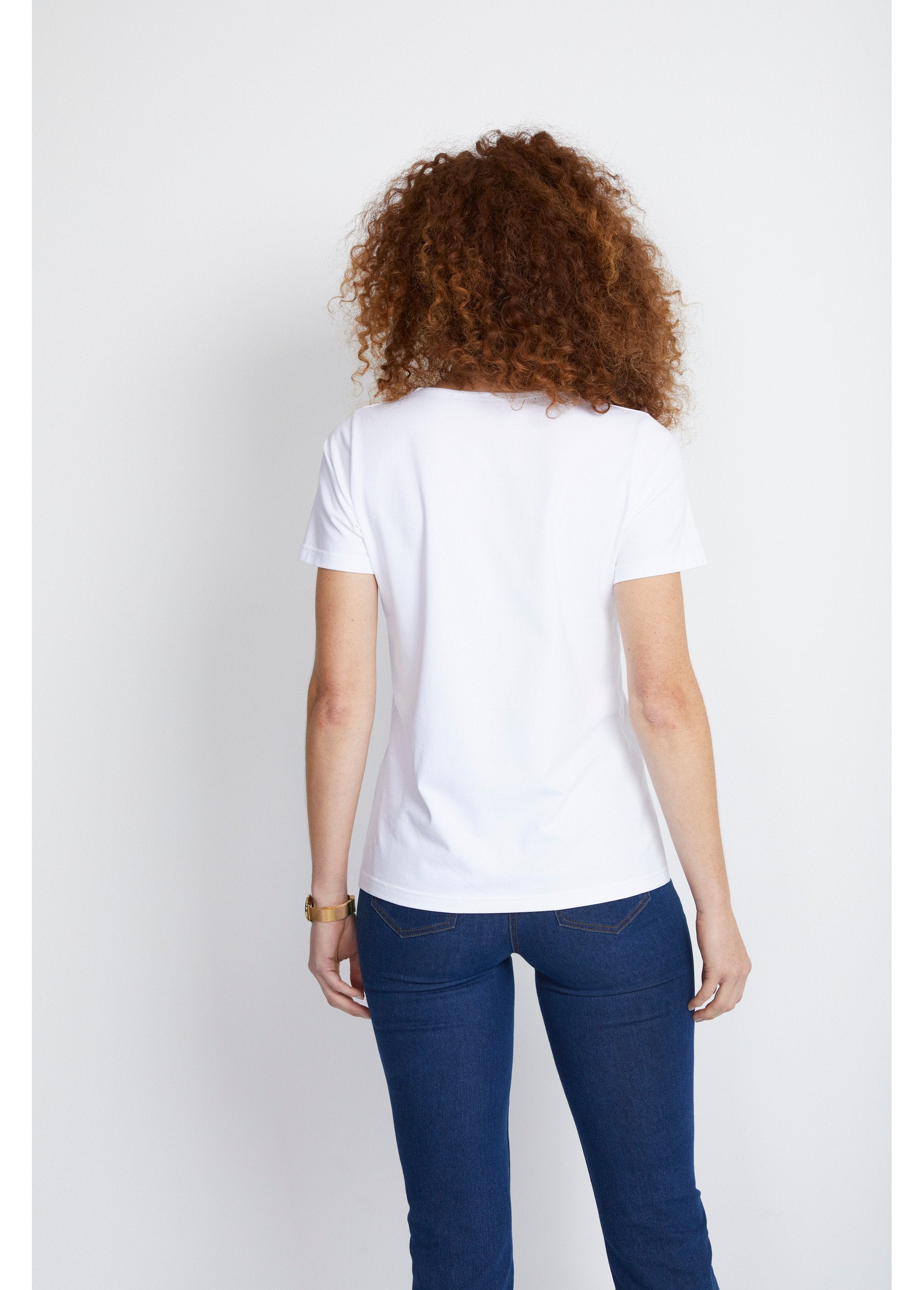 T-shirt_ricamata_con_scollo_a_V_Bianco_DO1_slim