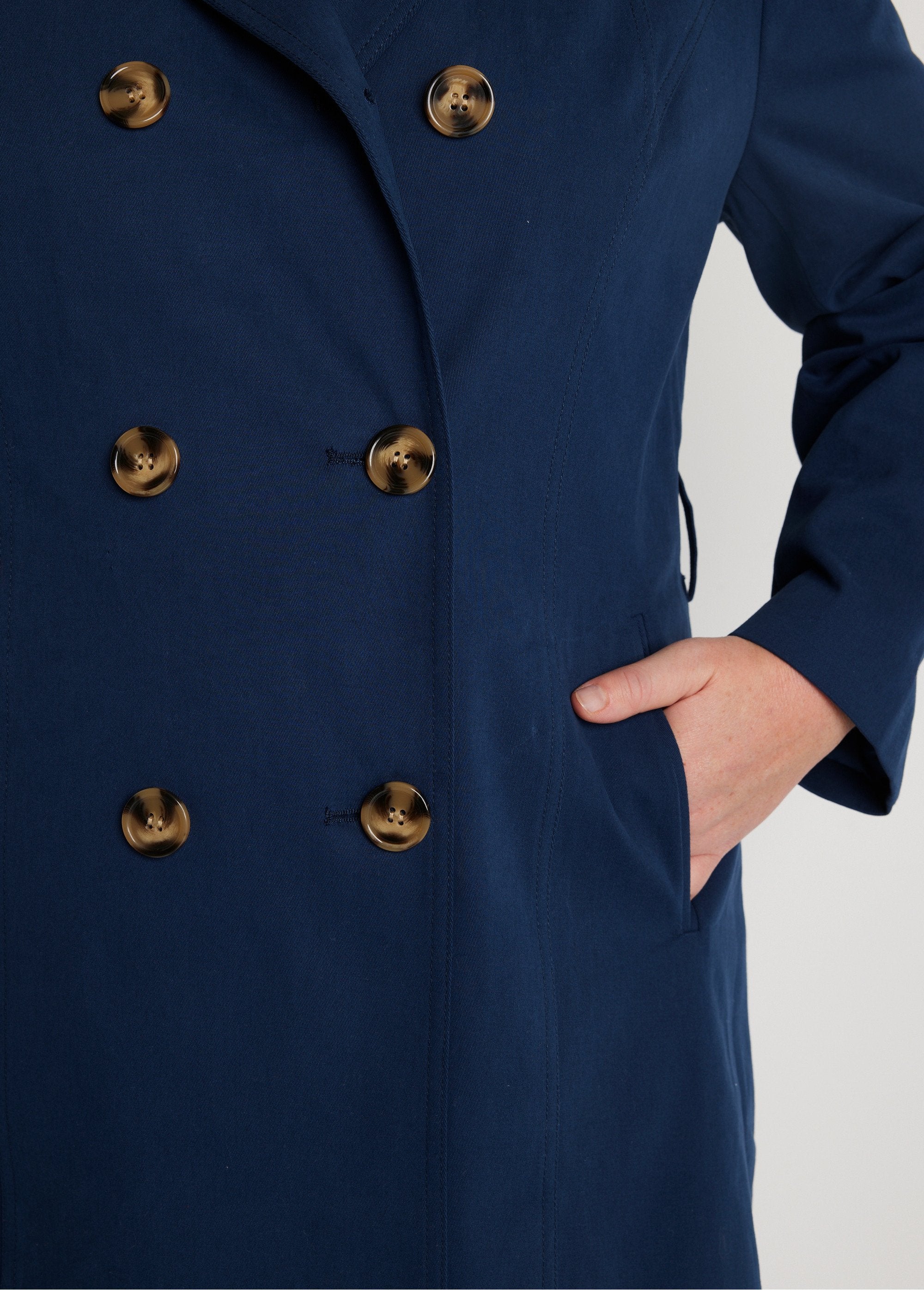 Trench_corto_a_doppio_petto_blu_navy_DE2_slim