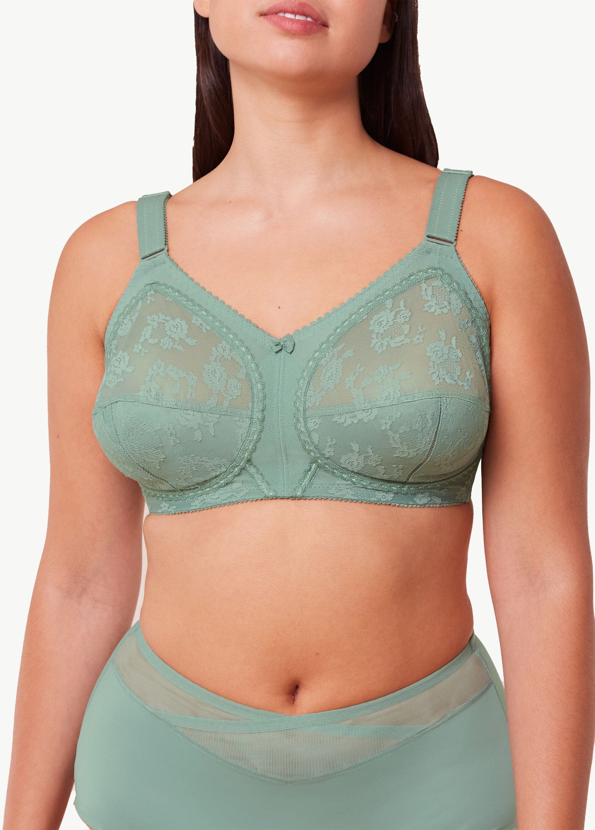 ®_Triumph_-_Reggiseno_Doreen_con_ferretto_Mandorla_FA1_curvy