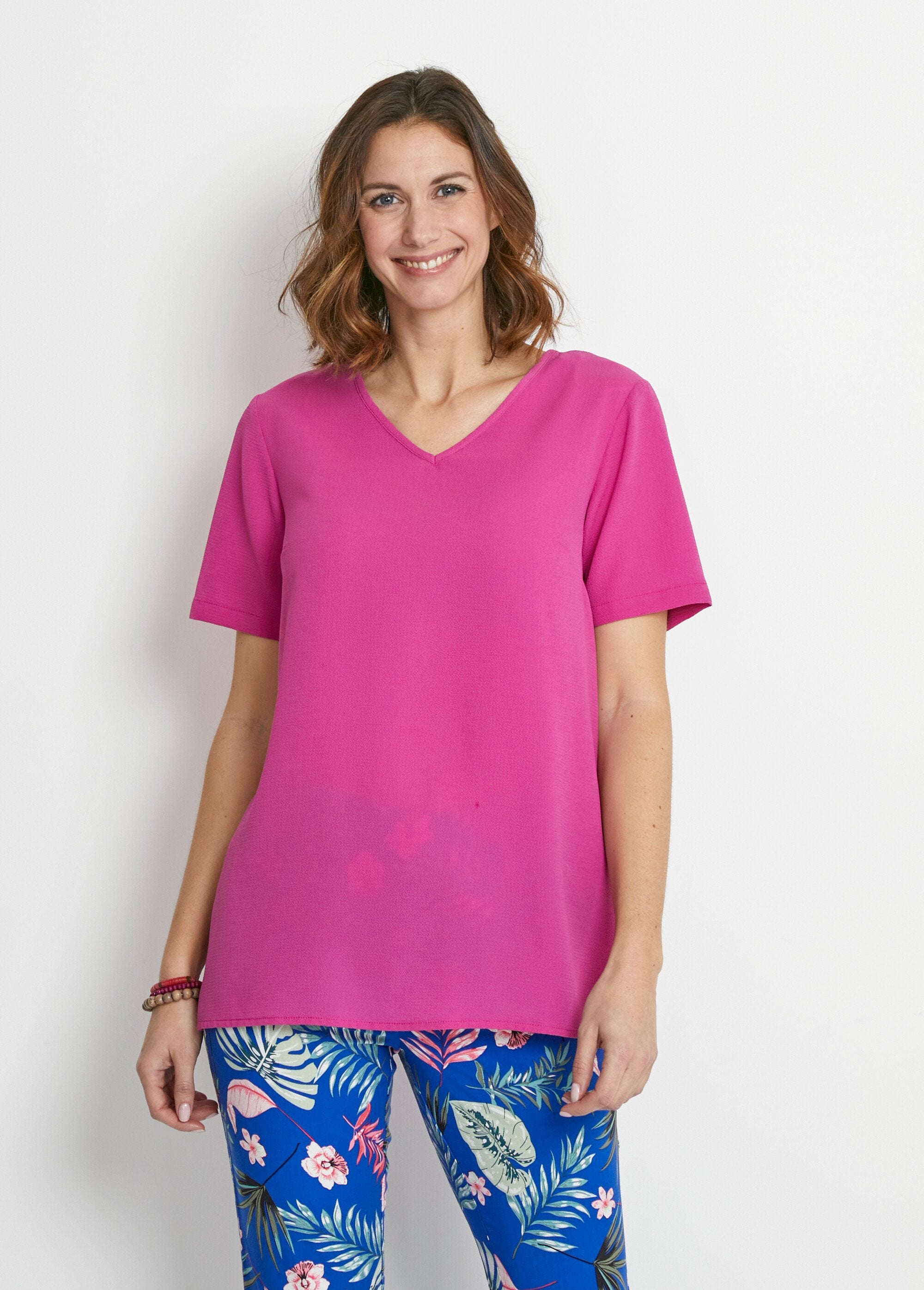 Tunica_aderente_di_media_lunghezza_in_tessuto_crepe_Uni_fuchsia_FA1_slim