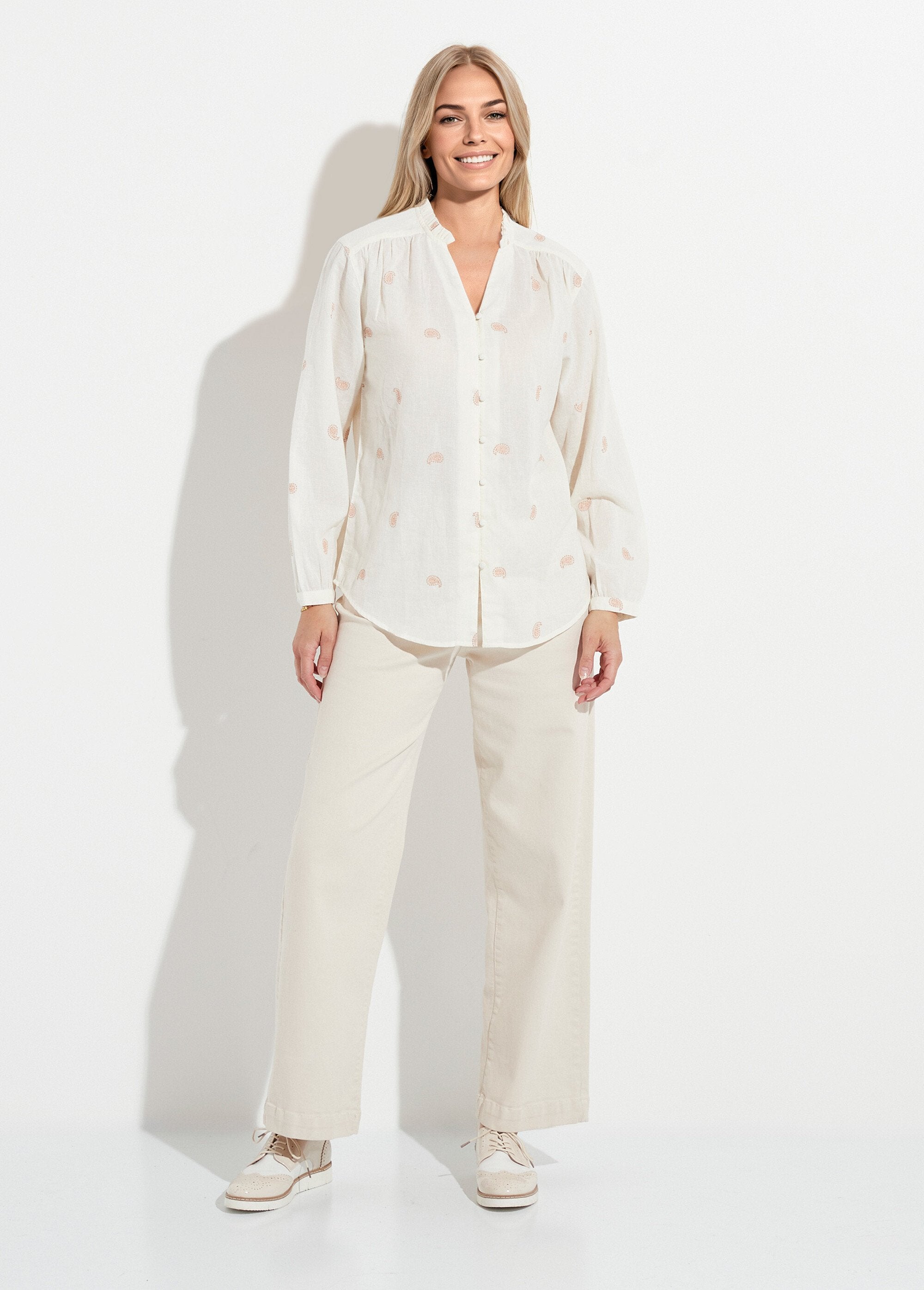 Tunica_con_collo_a_balze_in_garza_di_cotone_ricamata_Ecru_et_beige_SF1_slim
