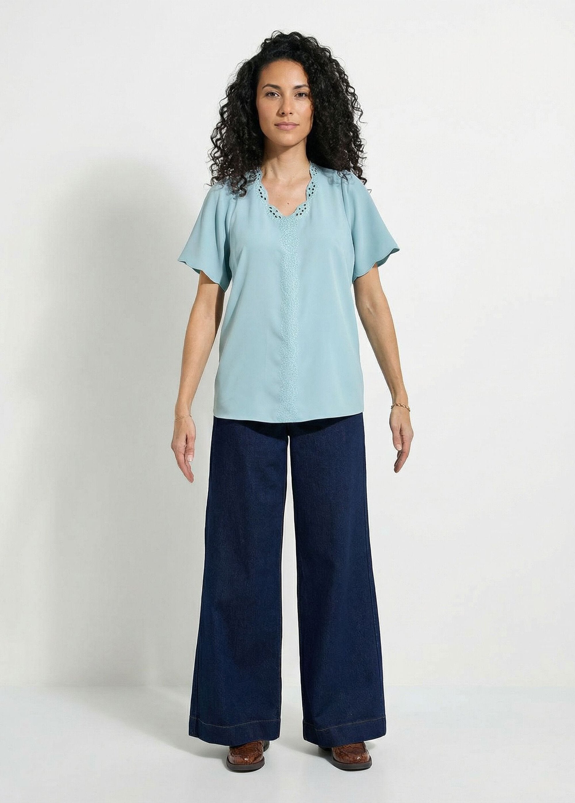 Tunica_lunga_ricamata_con_maniche_corte_tinta_unita_Opaline_SF1_slim