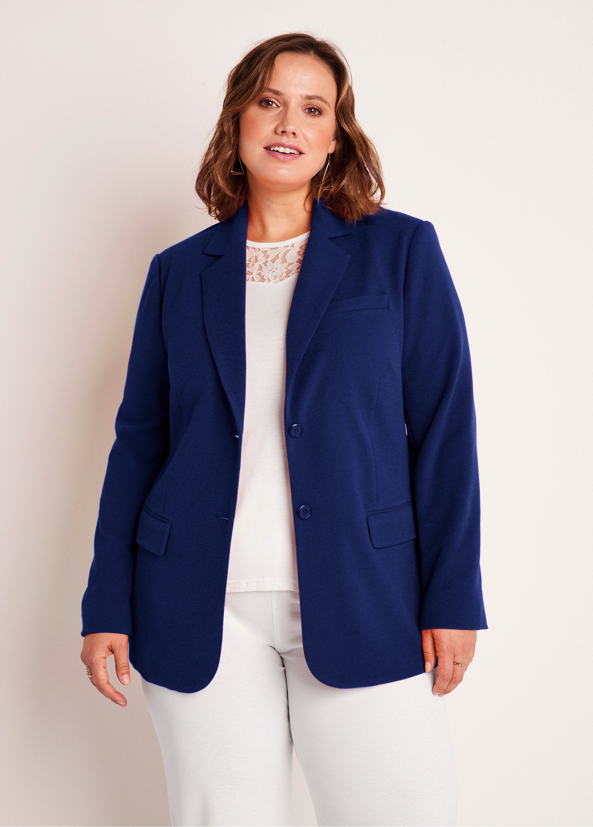 Blazer_dal_taglio_dritto_in_maglia_liscia_Marino_FA1_curvy