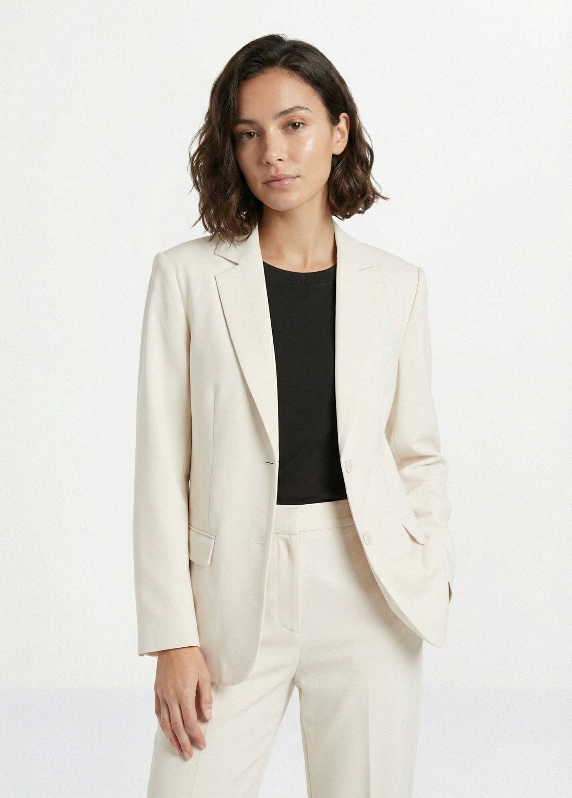 Blazer_dal_taglio_dritto_in_maglia_liscia_Beige_FA1_slim