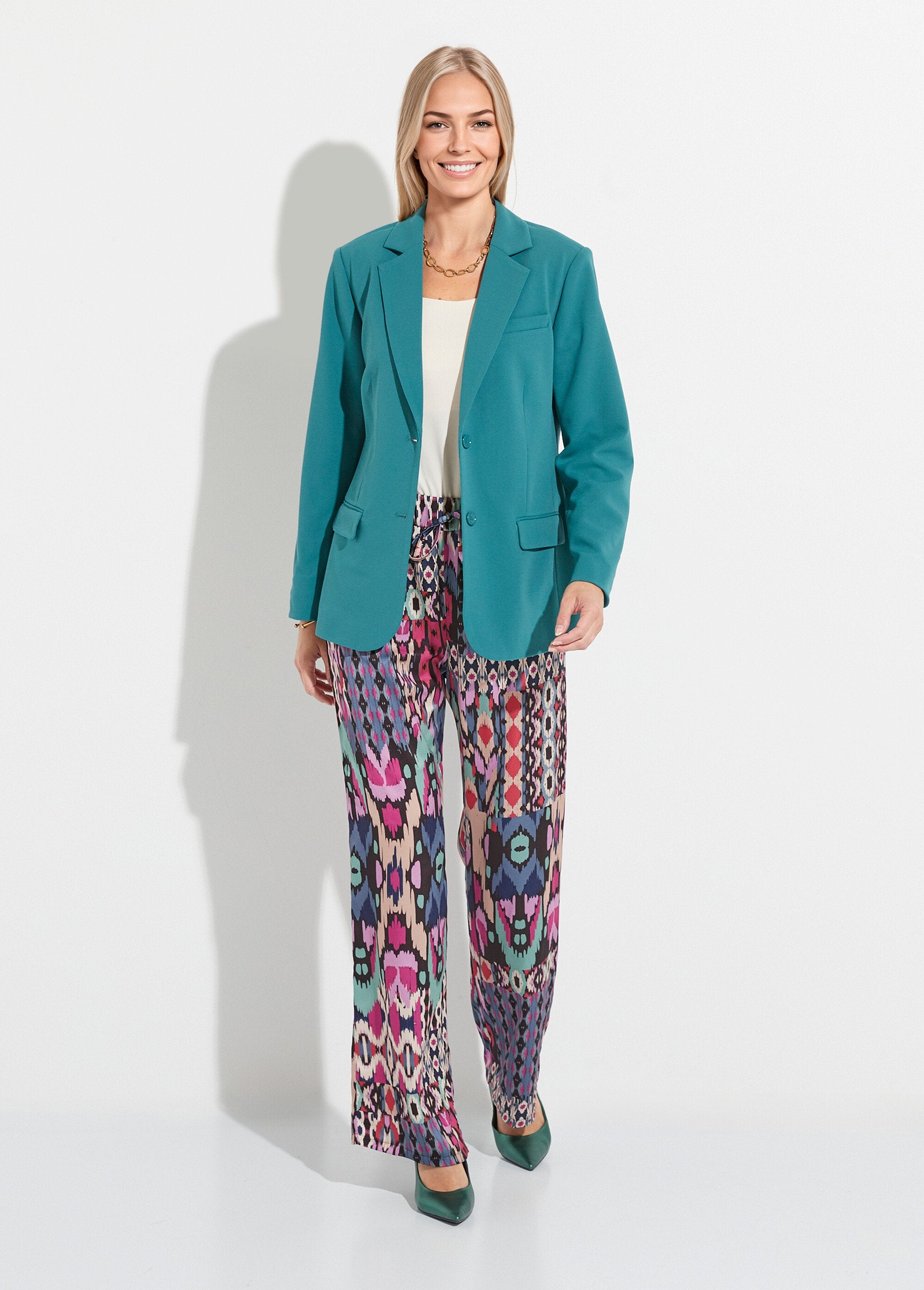 Giacca_blazer_liscia_dal_taglio_dritto_con_collo_sartoriale_Vert_SF1_slim