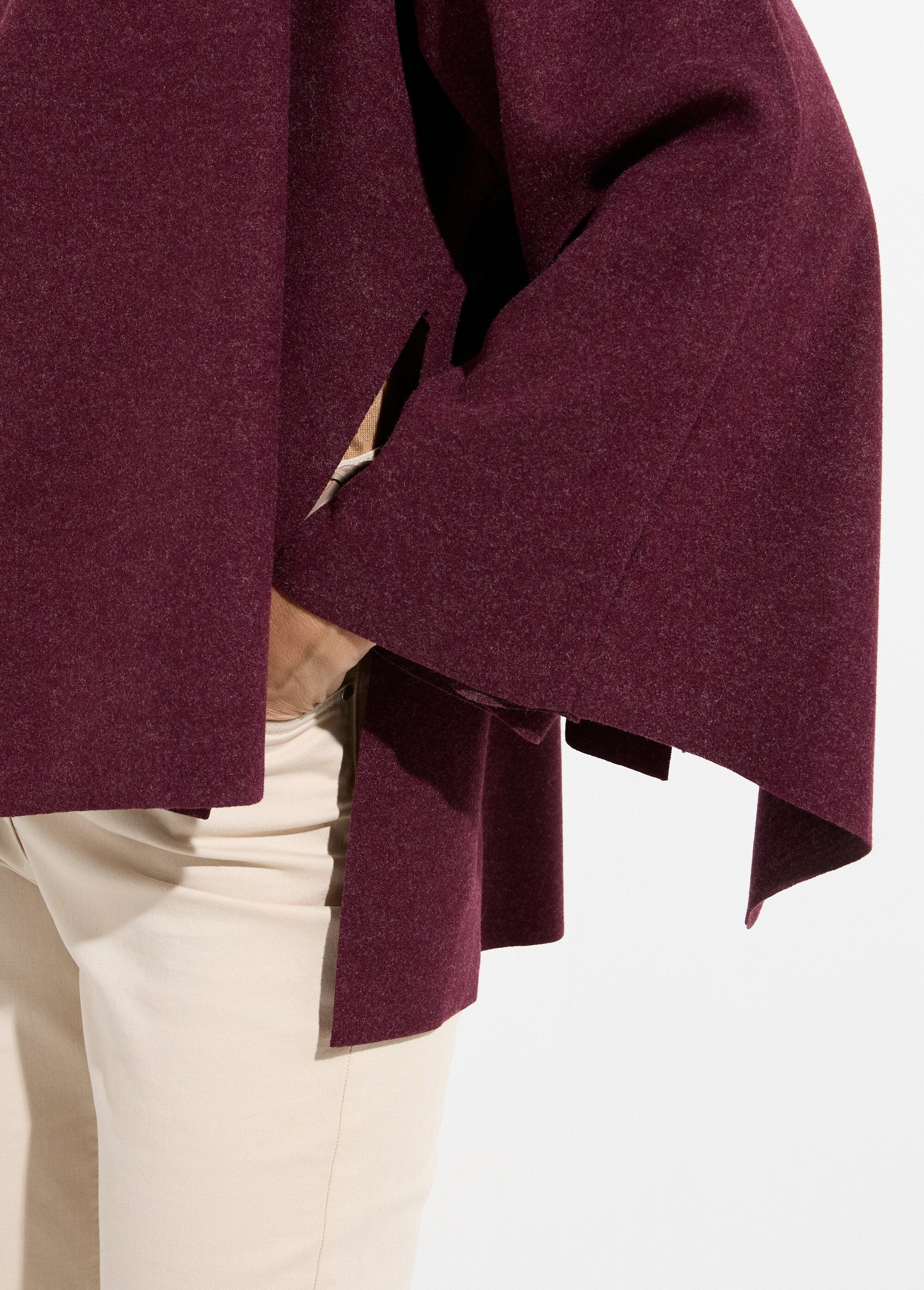 Giacca_e_sciarpa_con_bottoni_gioiello_in_metallo_Bordeaux_DE2_slim