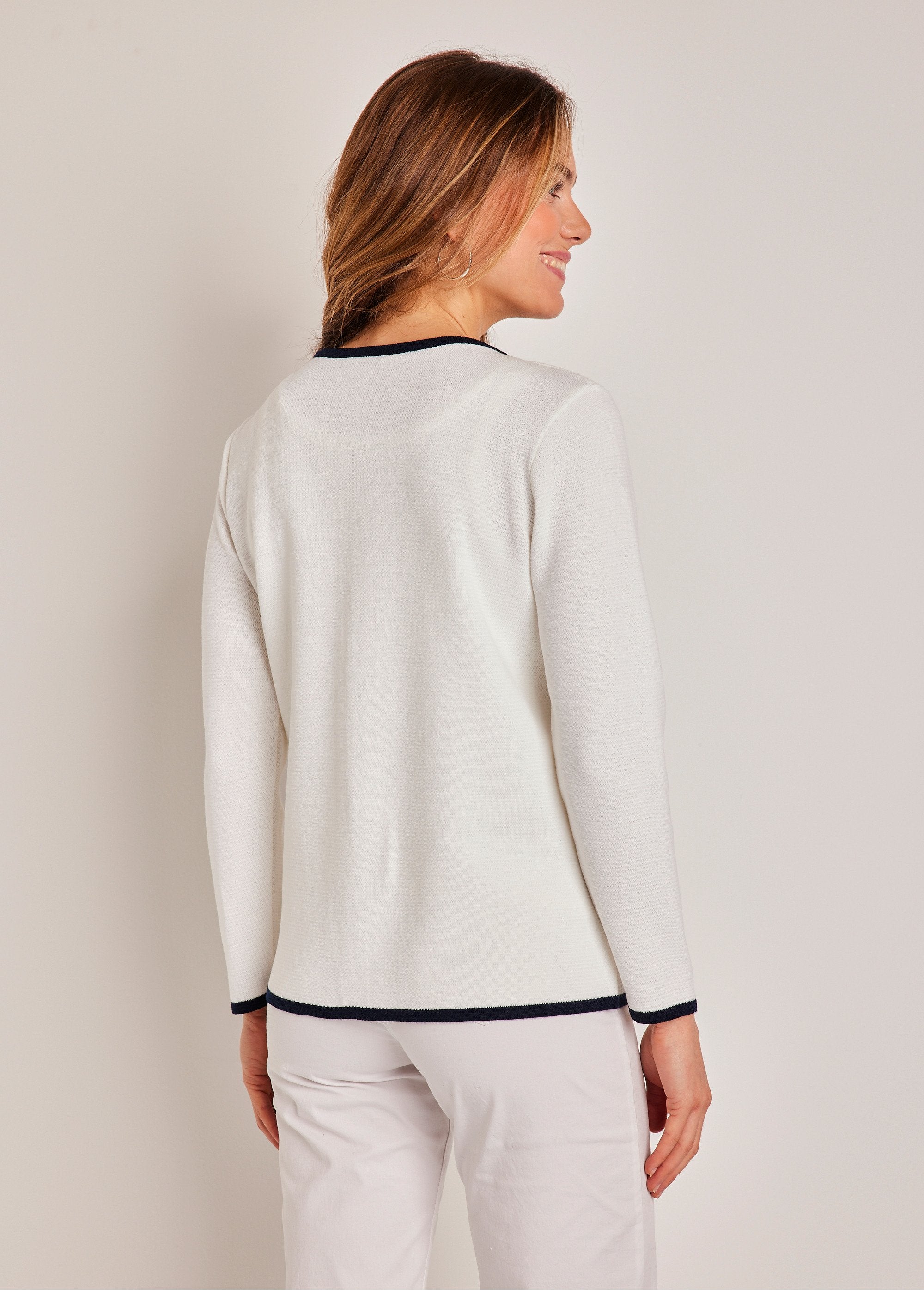 Giacca_cardigan_con_bottoni_Bianco_e_blu_scuro_DO1_slim