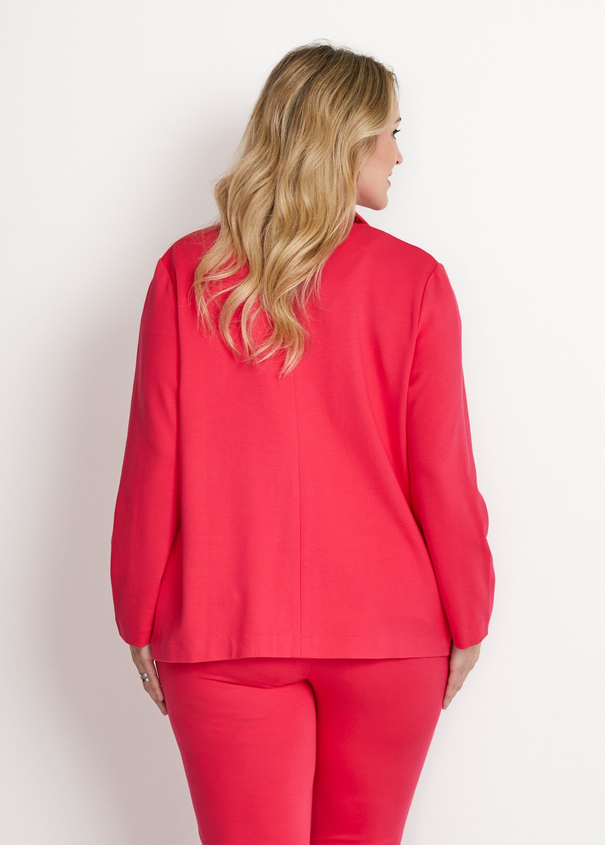 Giacca_button-down_in_maglia_Rosa_DO1_curvy