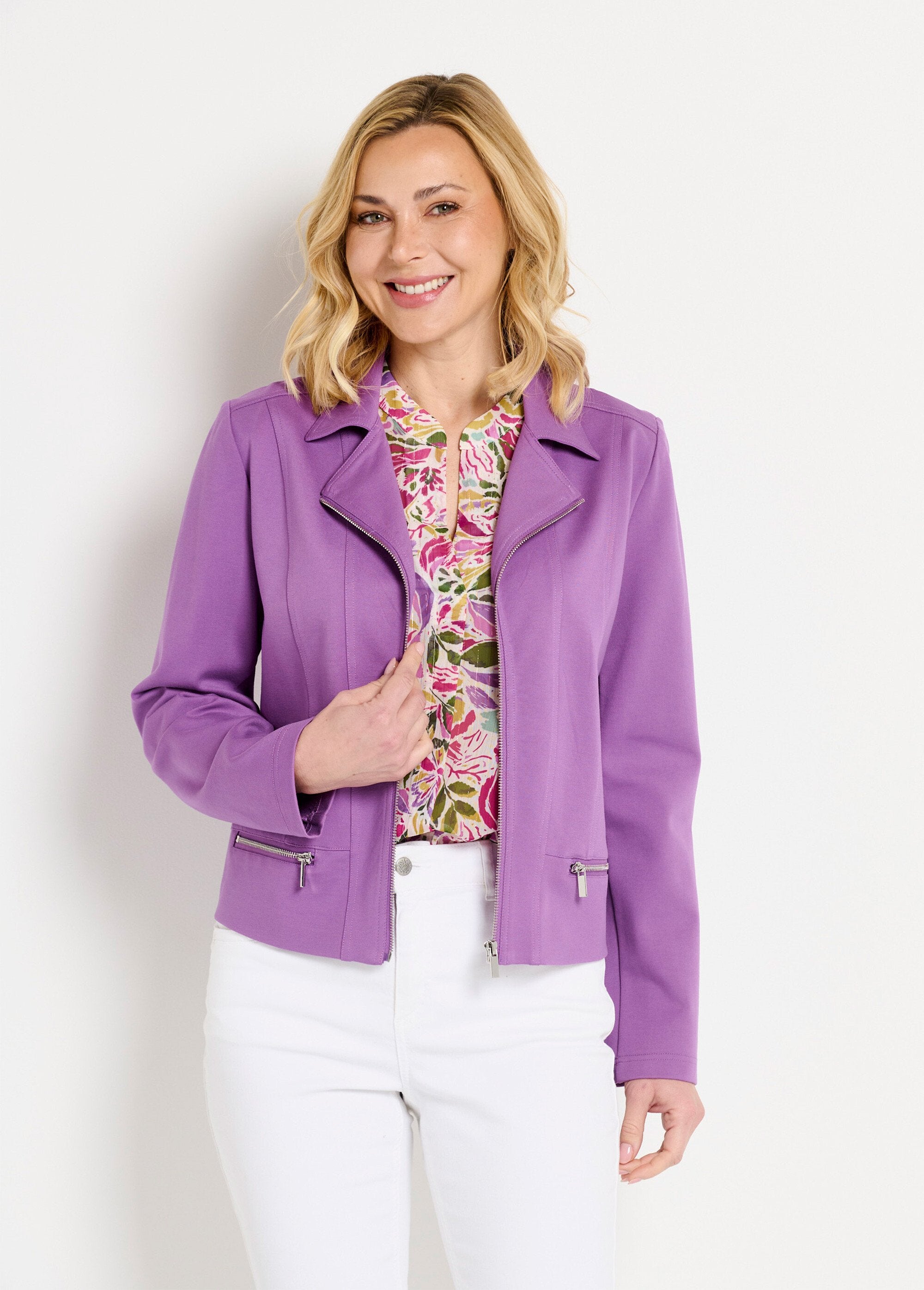 Giacca_corta_con_zip_dritta_in_maglia_Milano_Violet_FA1_slim