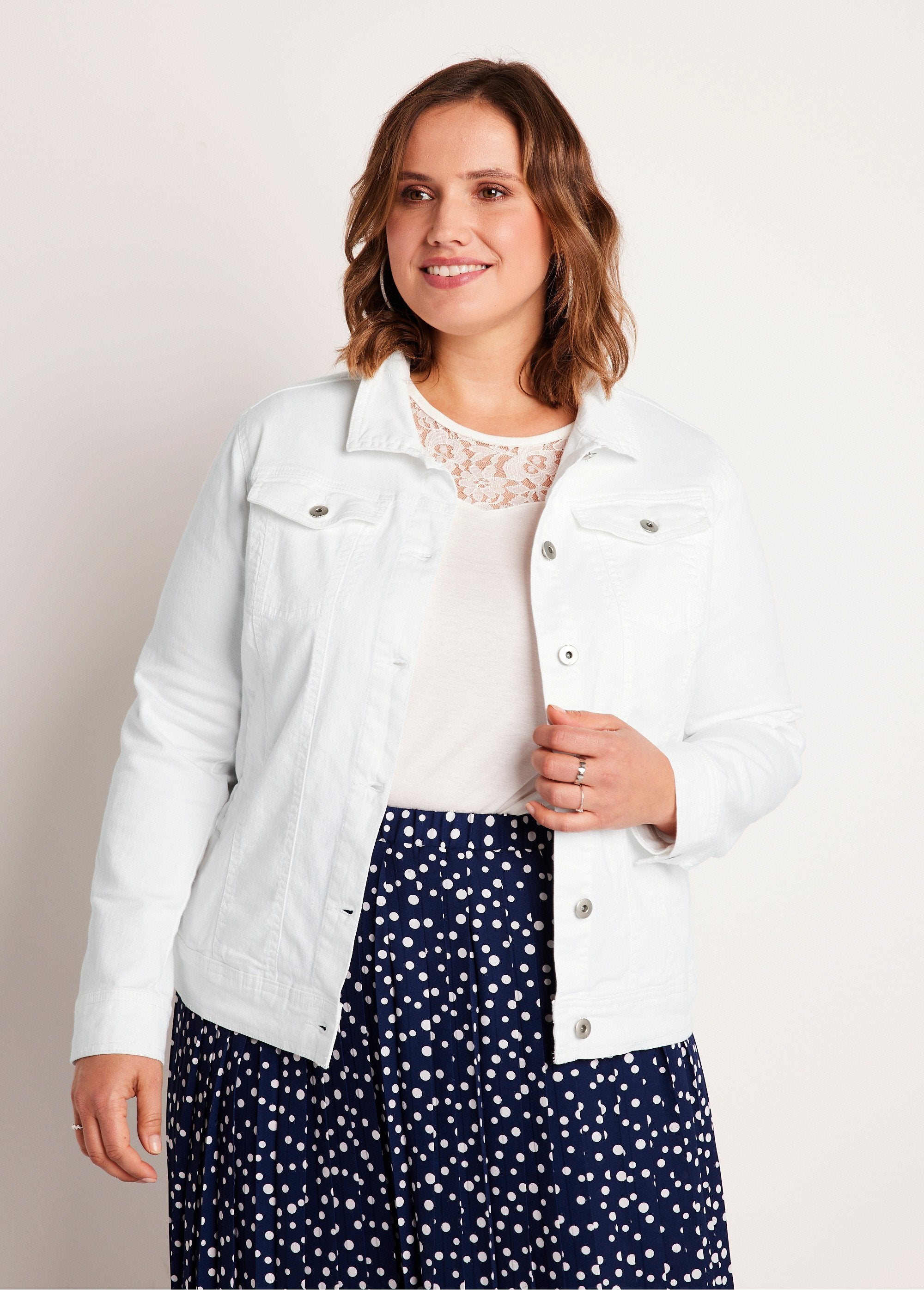 Giacca_di_jeans_button-down_BIANCO_FA1_curvy