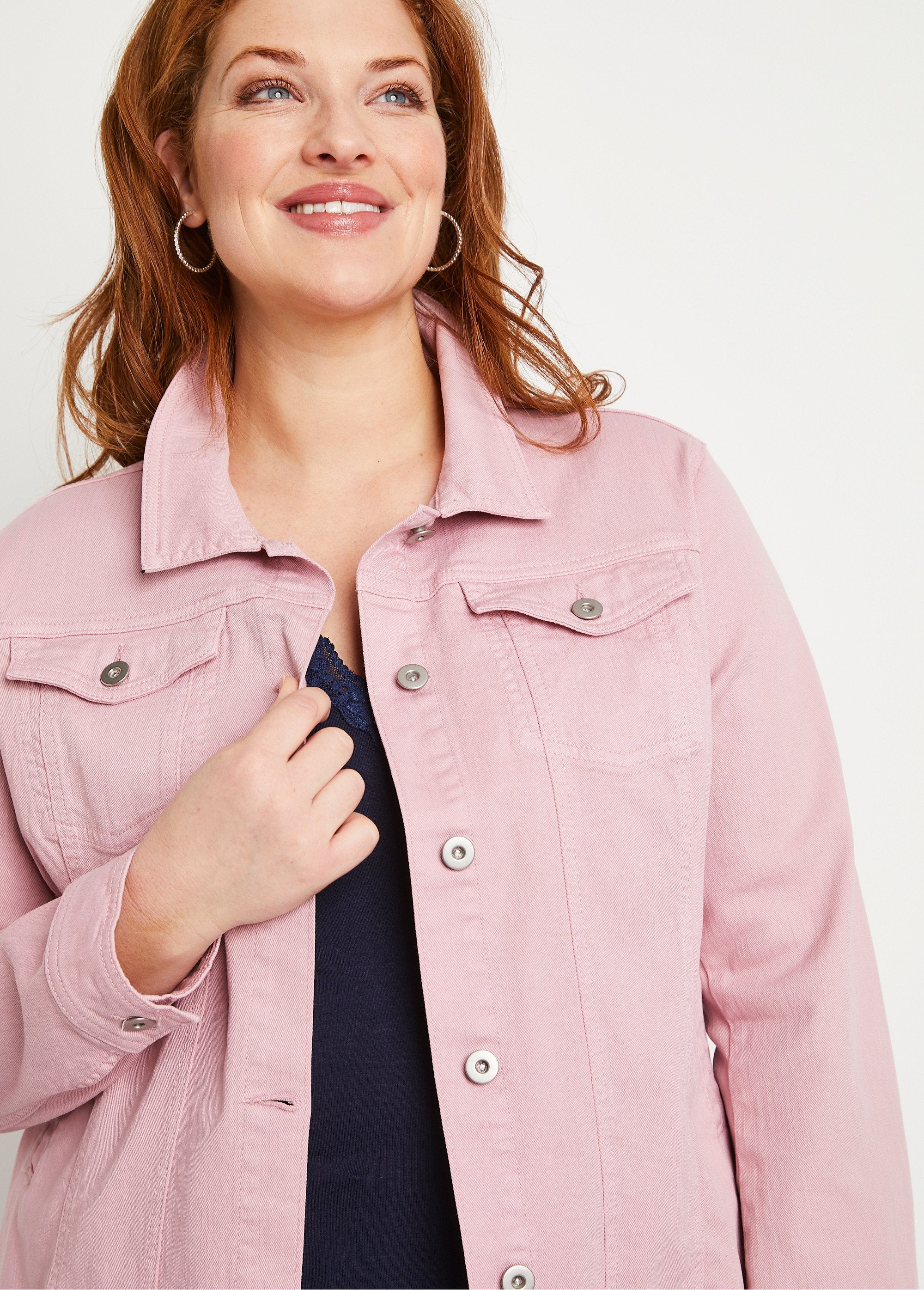 Giacca_di_jeans_button-down_ROSA_DE1_curvy