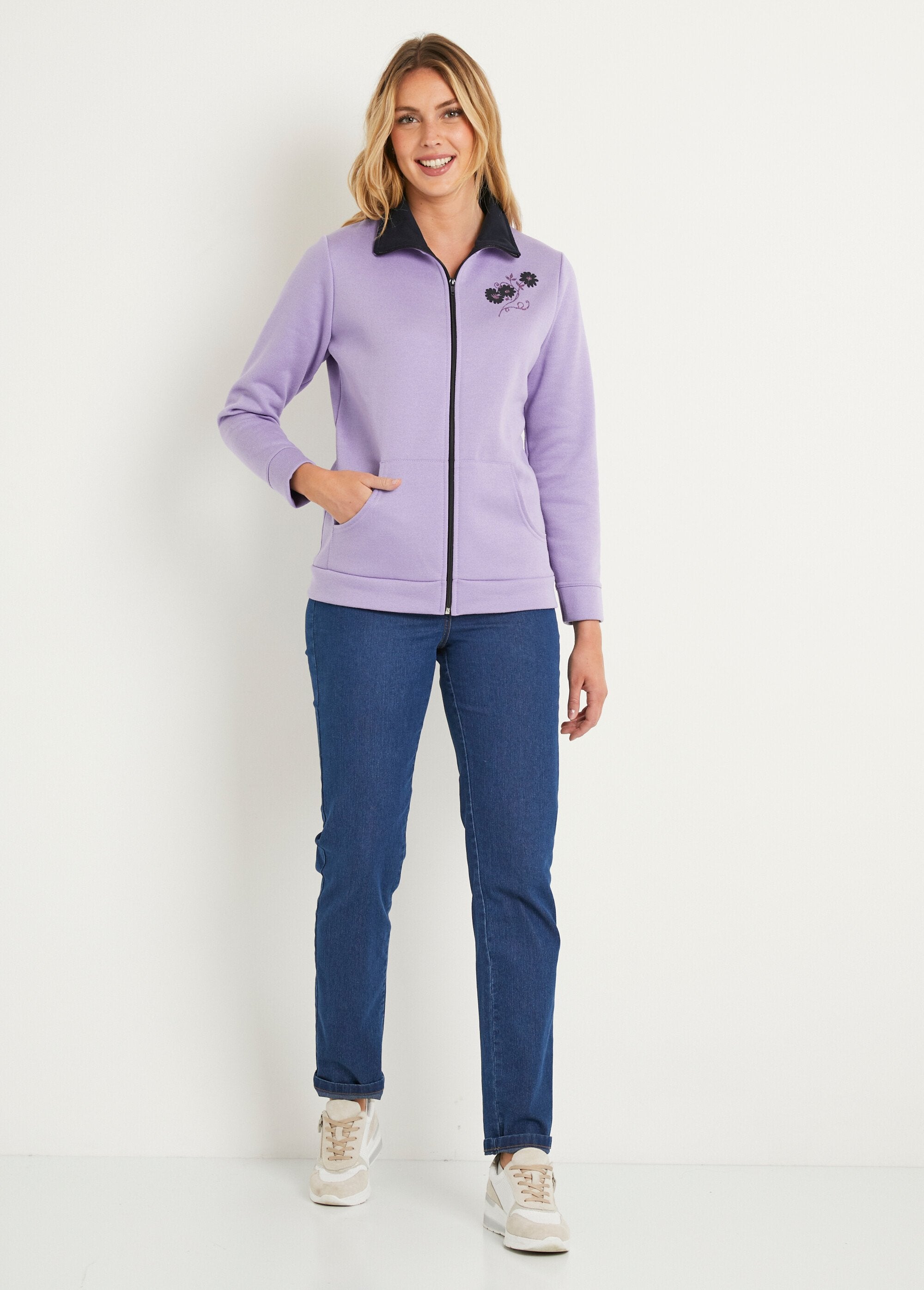 Giacca_in_pile_ricamata_con_zip_Lilas_et_marine_SF1_slim